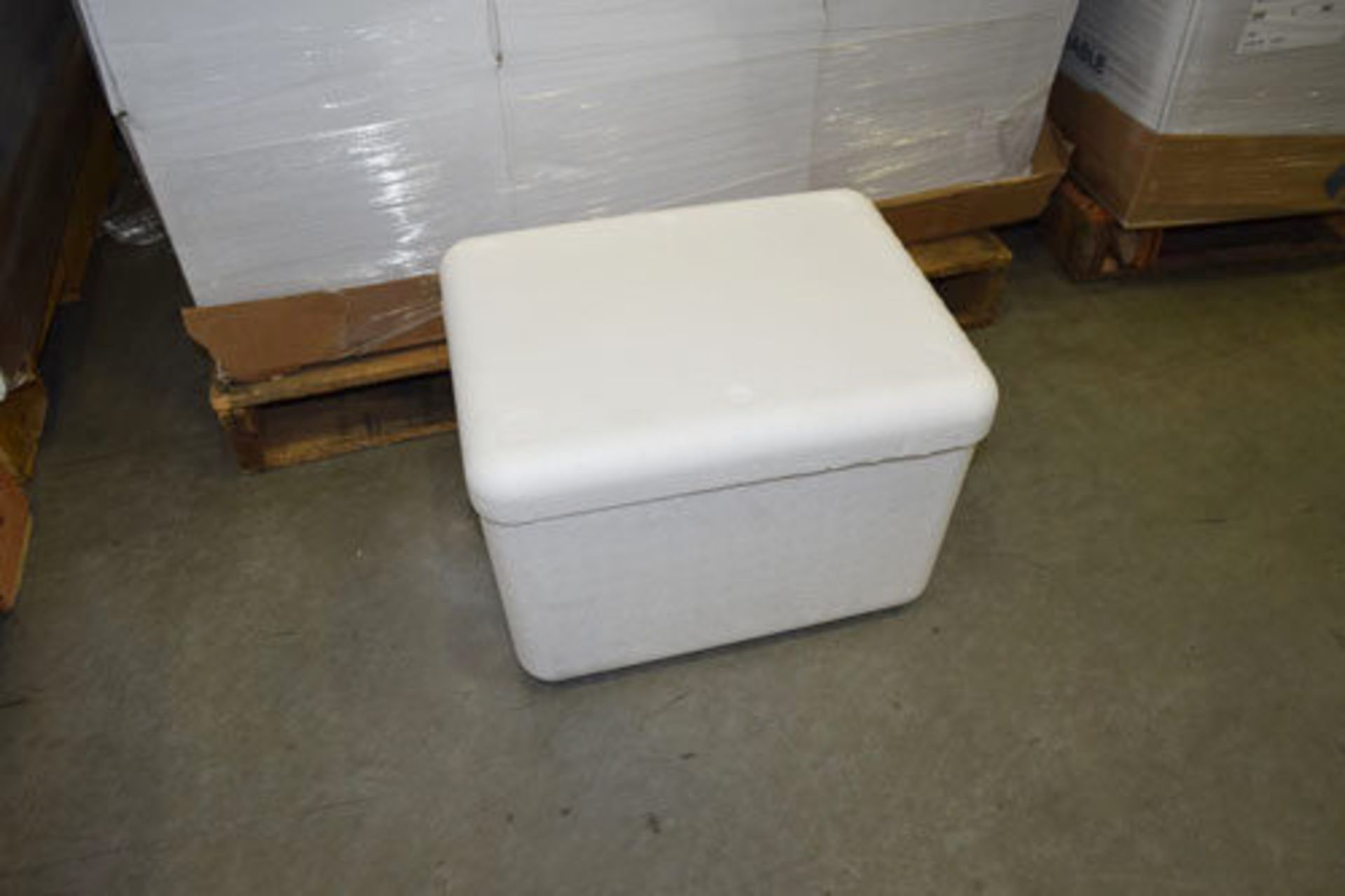 Cooler Boxes - Image 2 of 4
