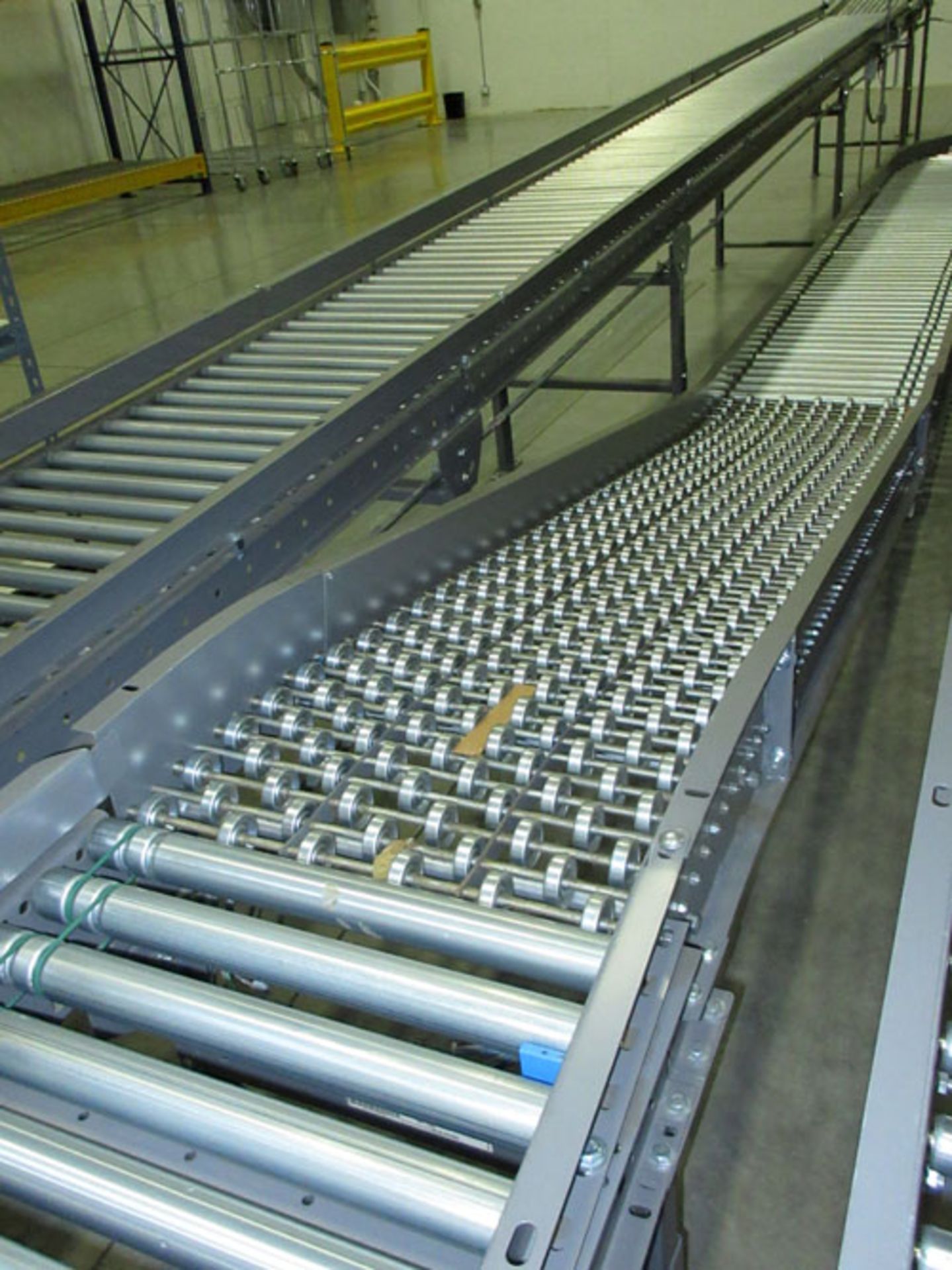 Conveyor - Image 2 of 3