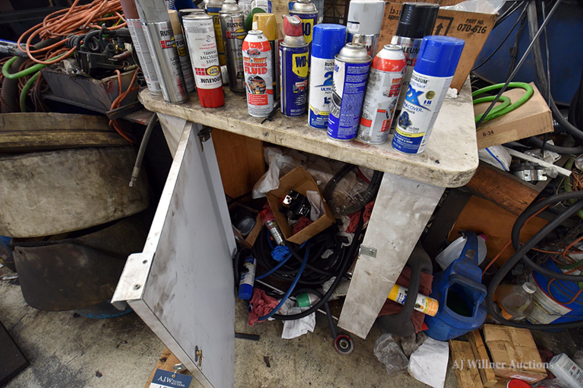 Contents of Work Surfaces and Tool Boxes - Image 4 of 4