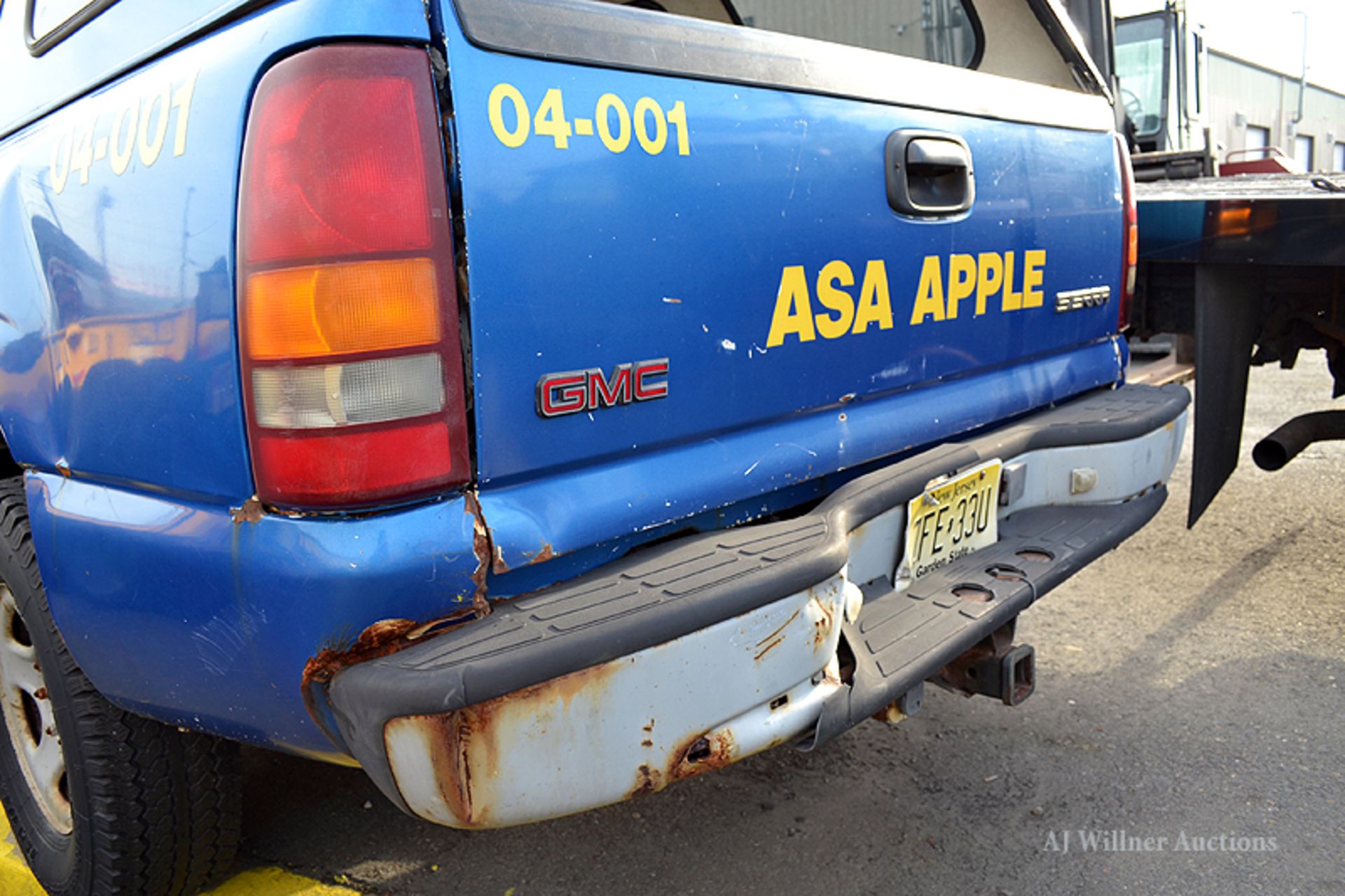 2000 GMC Sierra 1500SL 2 door regular cab pick-up truck, - Image 3 of 9