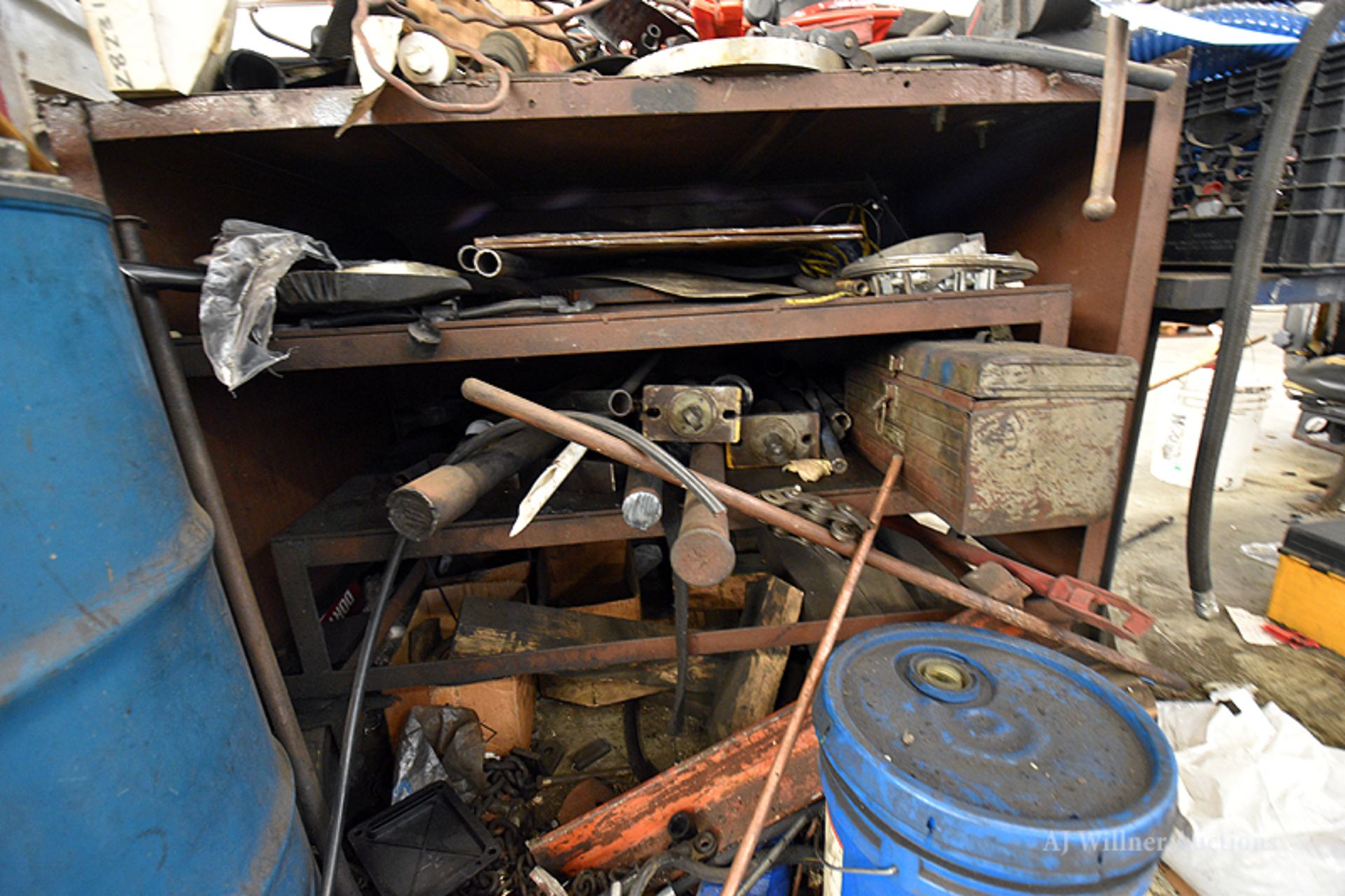 Contents of Work Surfaces and Tool Boxes - Image 2 of 4