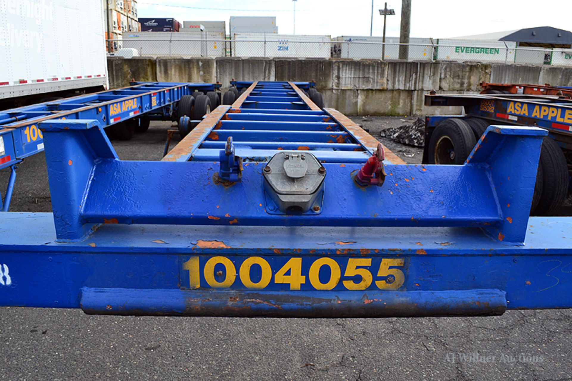 1987 Hyundai 40'-0 gooseneck container chassis VIN 145C412S7HL009759 (Unit #1004055) - Image 2 of 2