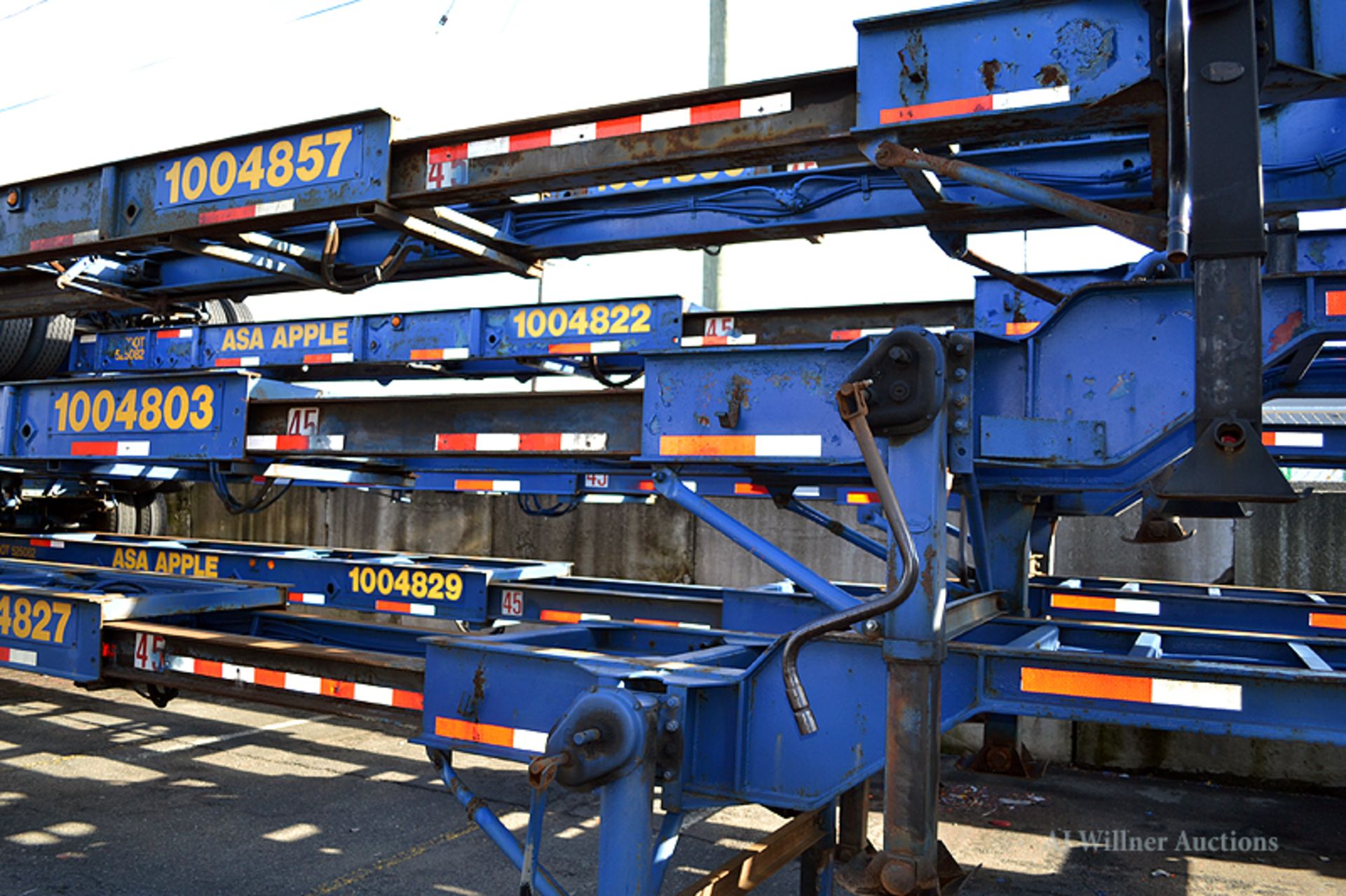 1985 Theurer 40' to 48'-0 gooseneck slider container chassis - Image 3 of 4