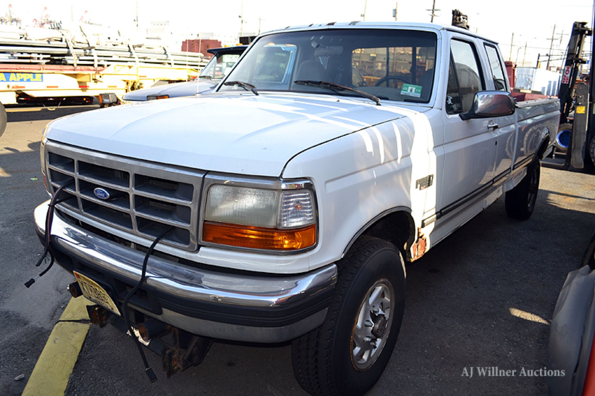 1996 Ford F-250 XLT, 2 door extended cab pick-up truck, - Image 2 of 7