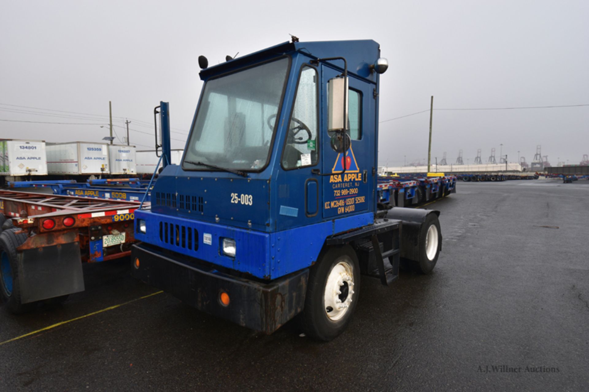 2002 Ottawa model 30 single axle yard switcher,