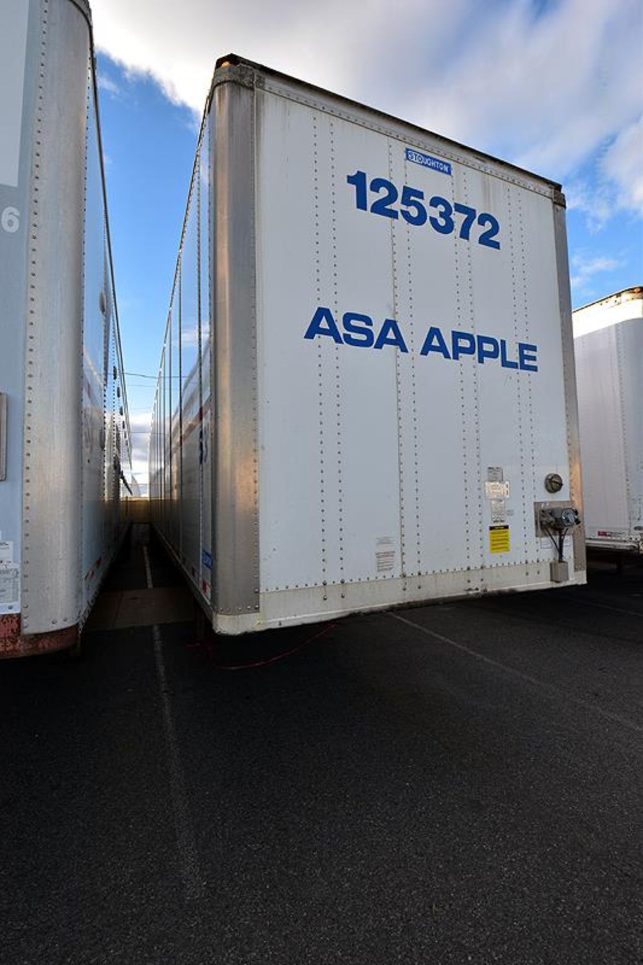 2014 Stoughton model ZGPVW-535T-S-C-Air, 53'-0 tandem axle van trailer, 13'-6' high - Image 2 of 3