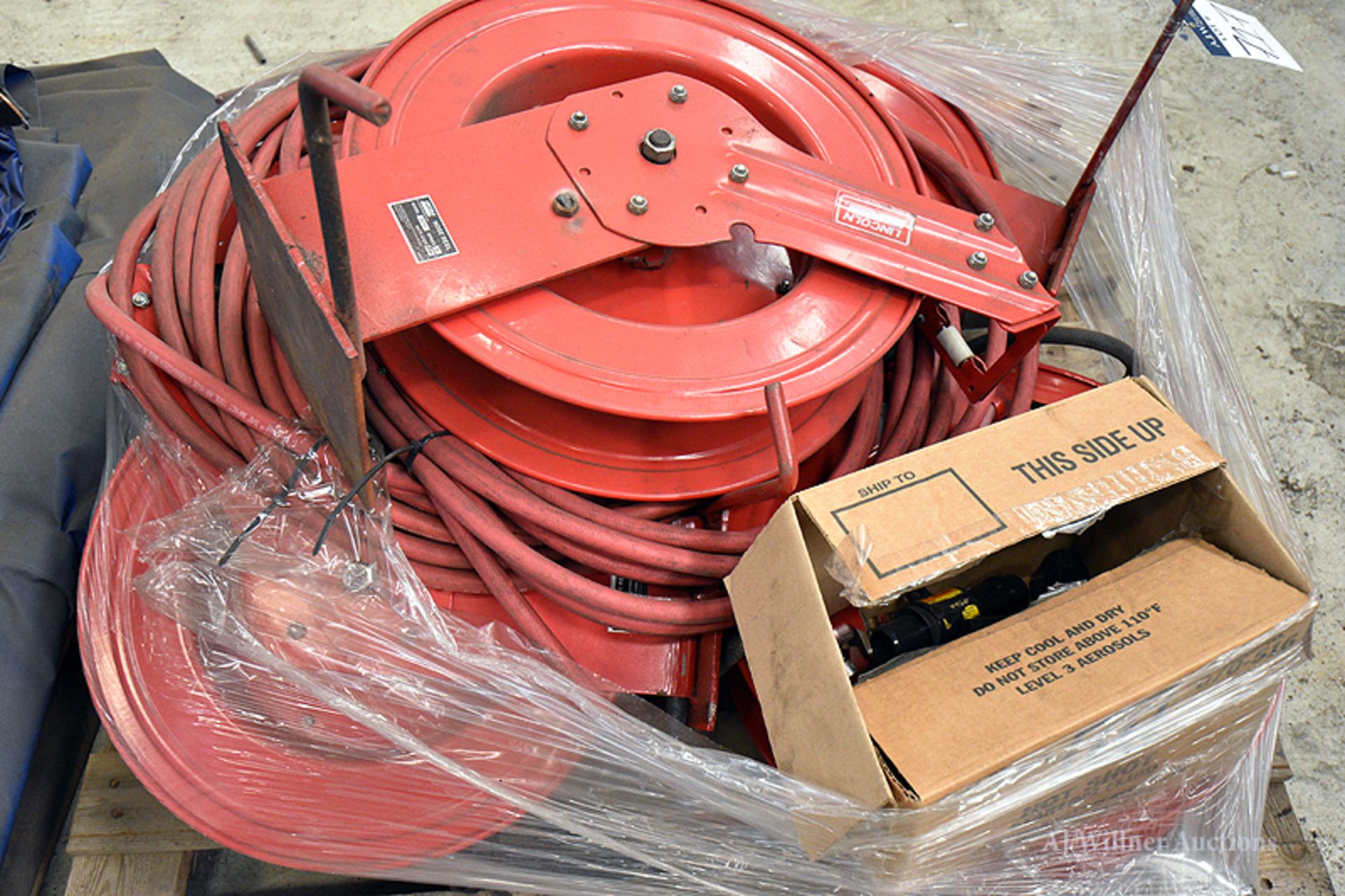 Lincoln Model 83753 Hose Reels w/ Hose