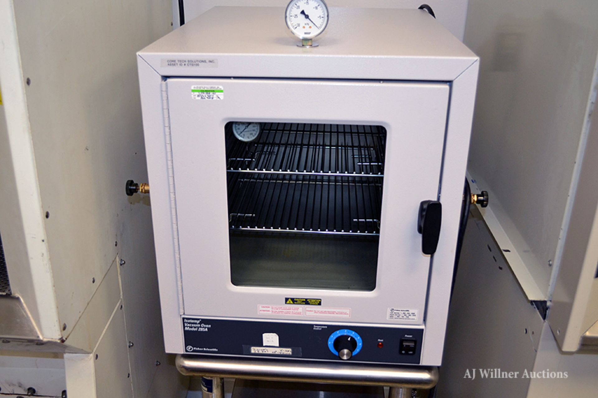 Fisher Scientific Model 285A Isotemp Vacuum Oven w/ Gast Vacuum Pump