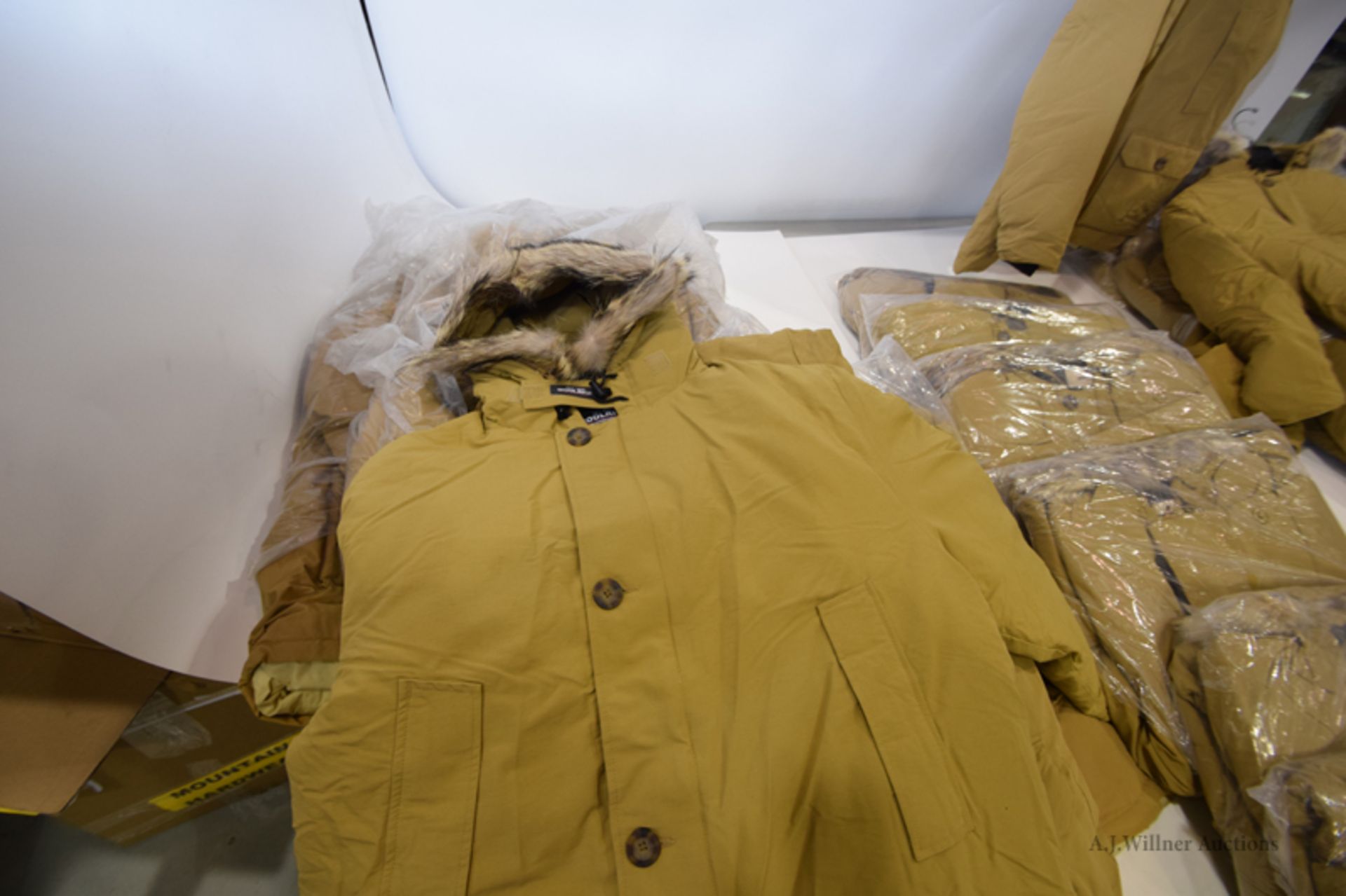 Woolrich Clothing - Image 5 of 10