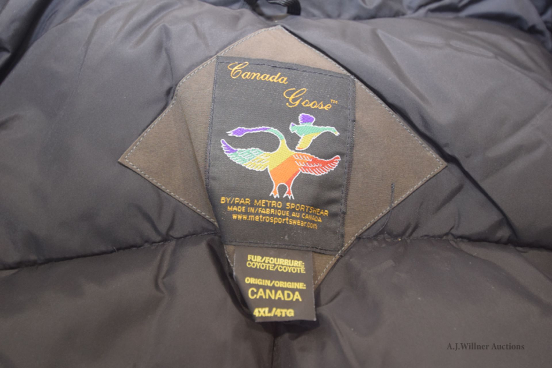 Canada Goose Jacket - Image 35 of 35