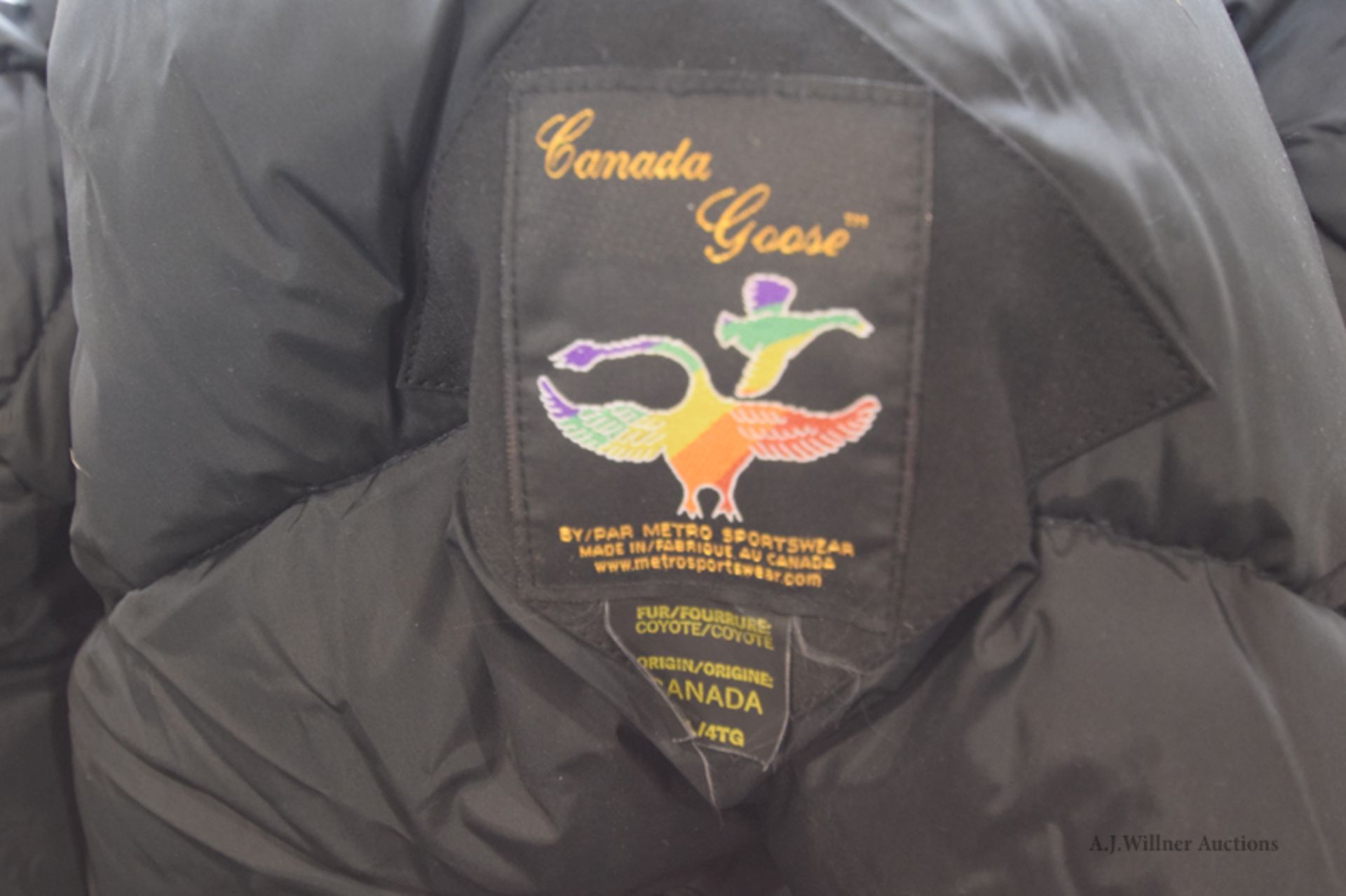 Canada Goose Jacket - Image 22 of 22