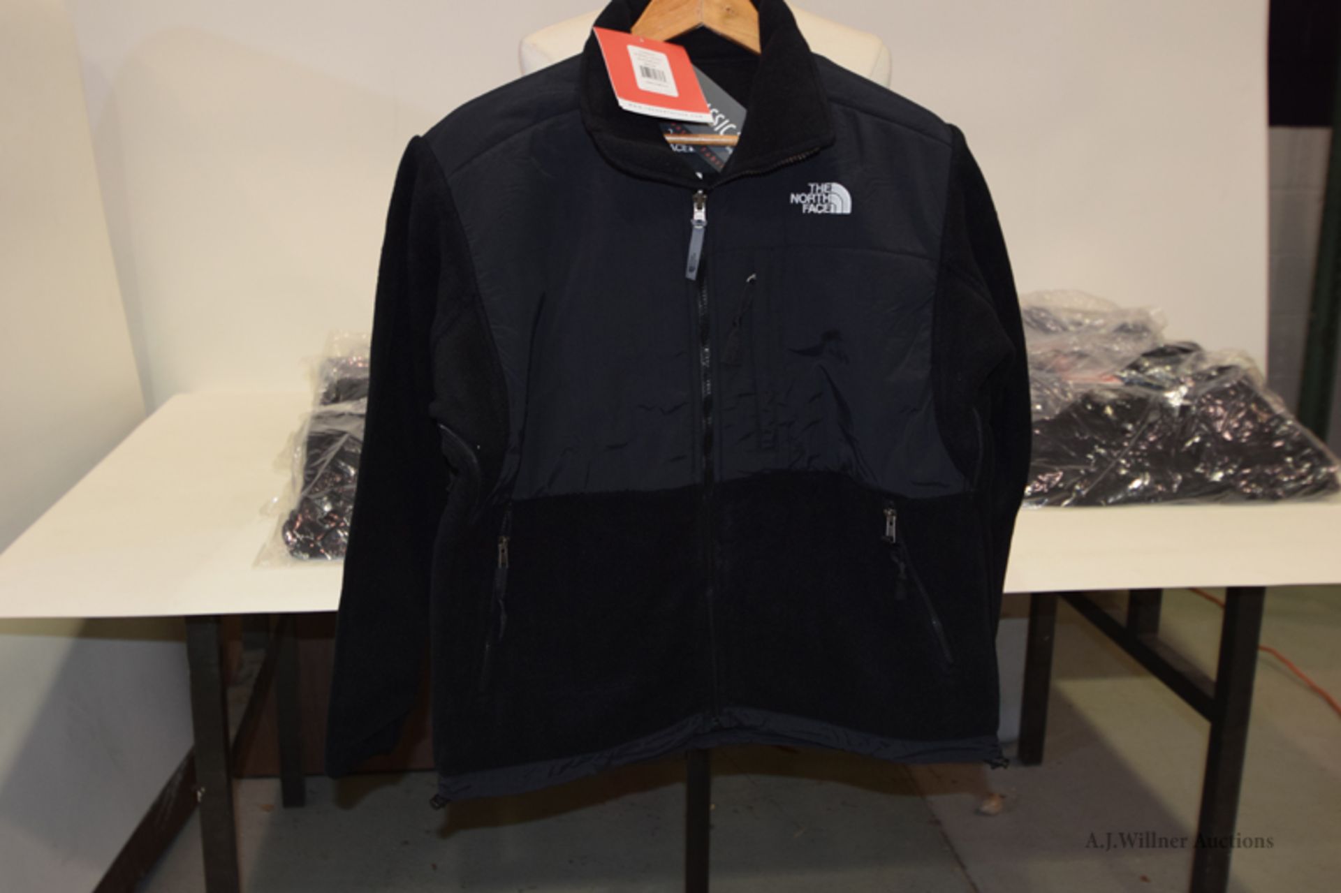 The North Face Clothing - Image 2 of 2