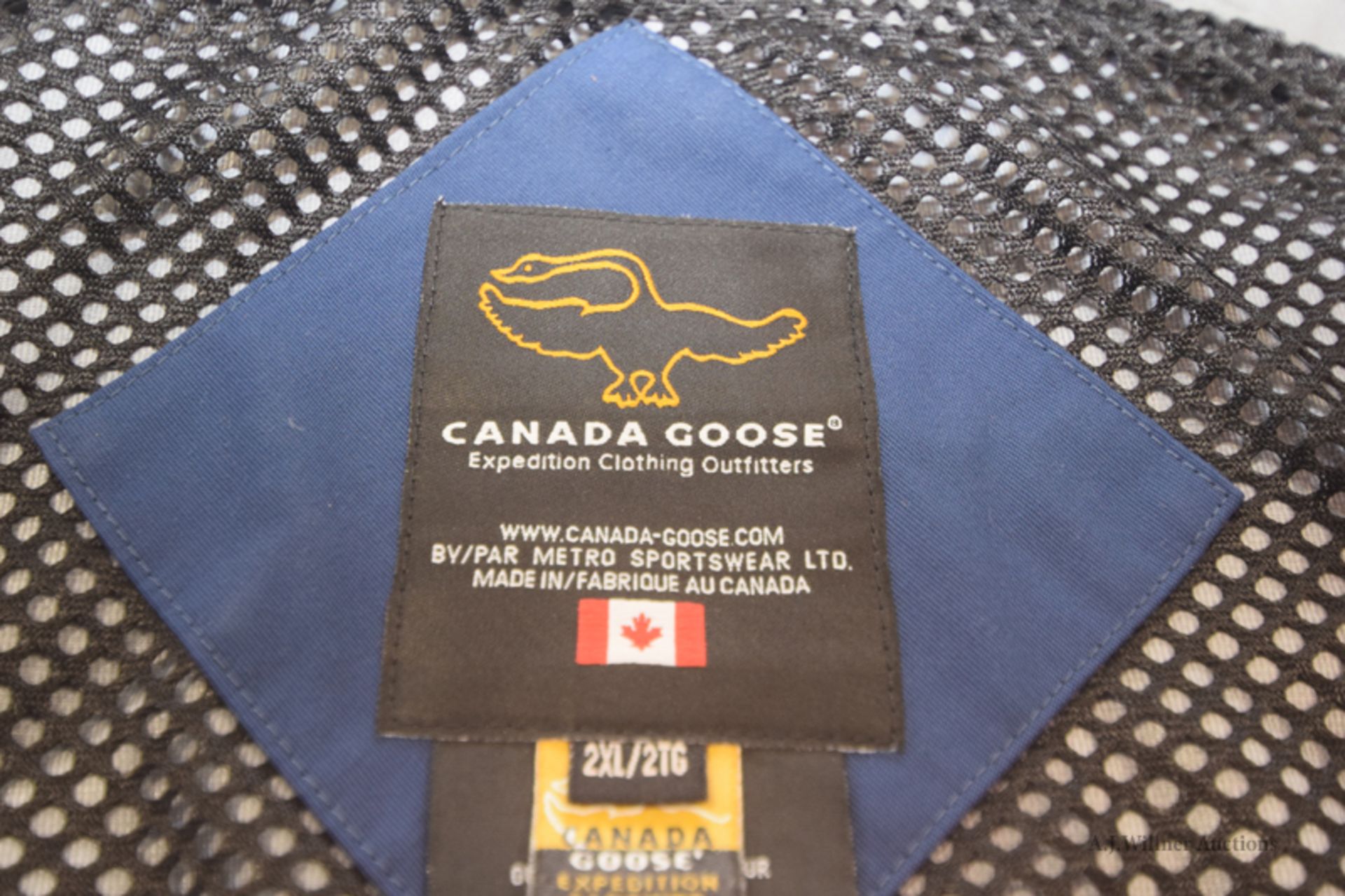 Canada Goose Jacket - Image 32 of 32