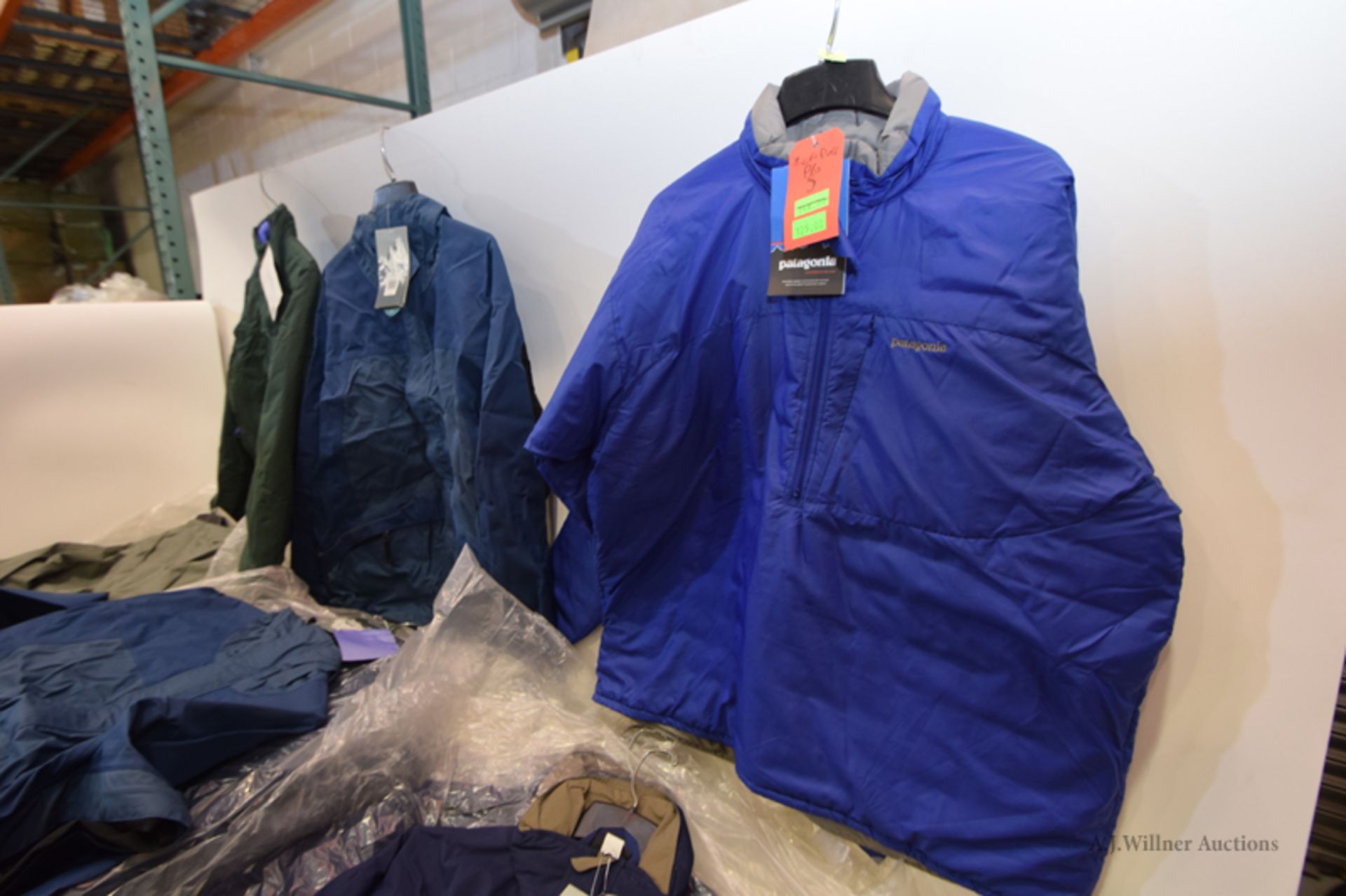 Patagonia Clothing - Image 11 of 12