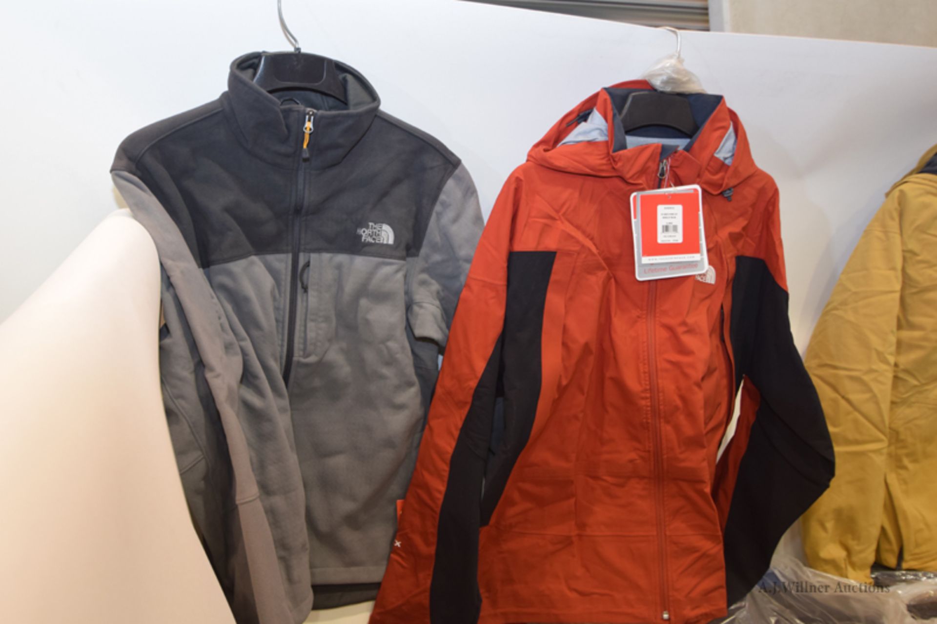 The North Face Clothing - Image 8 of 13