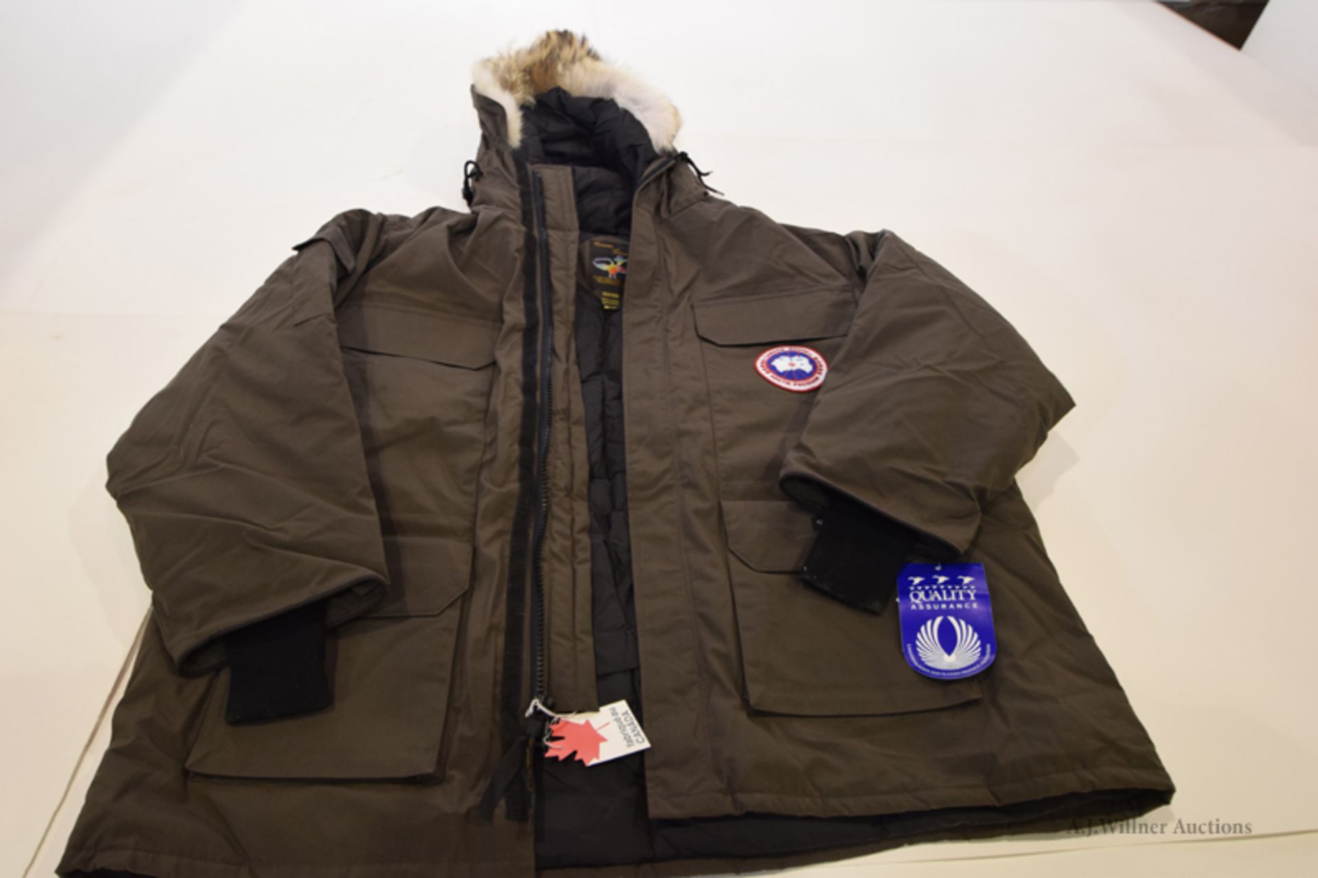 Canada Goose Jacket - Image 18 of 35