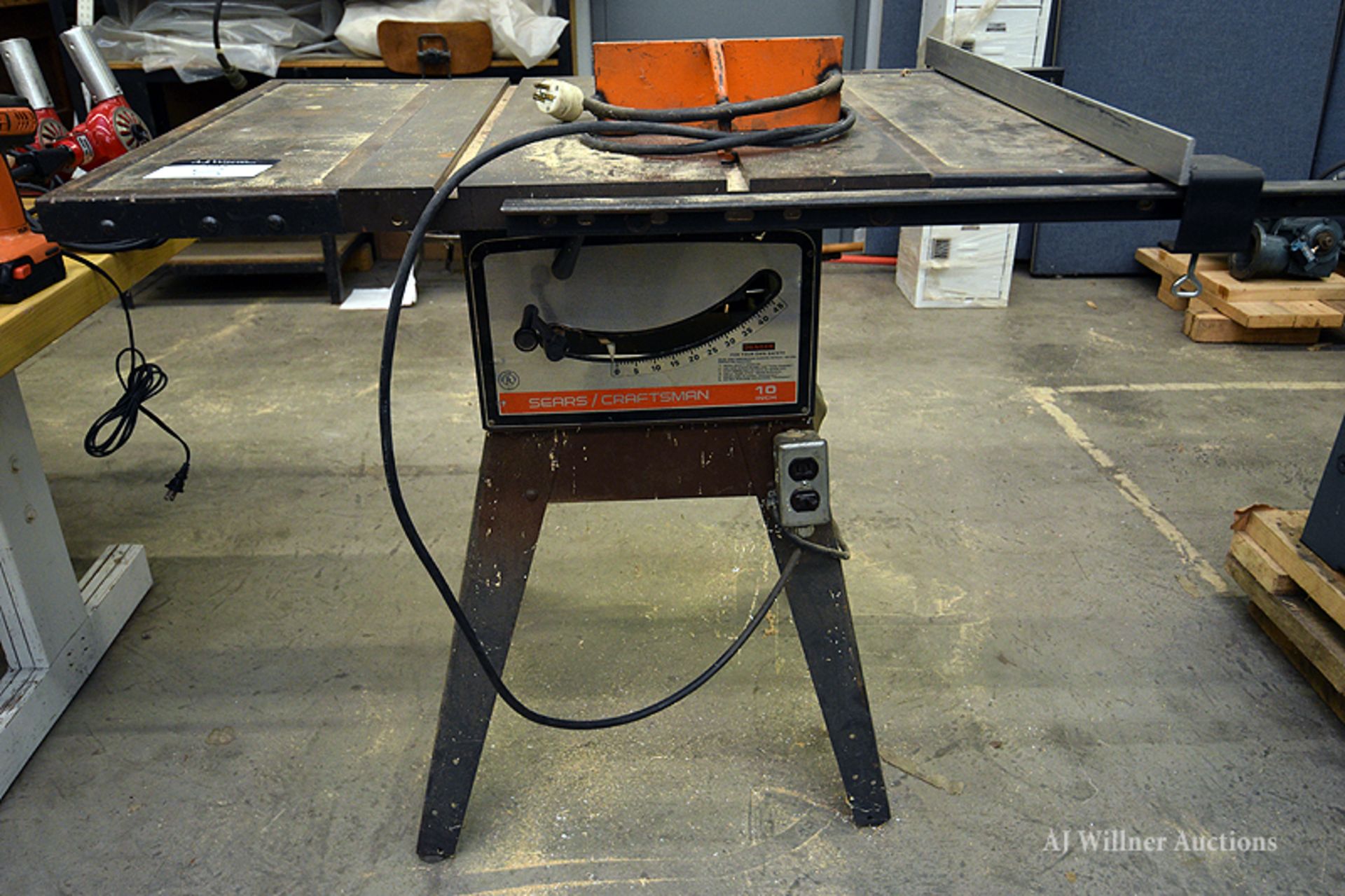 Craftsman Table Saw - Image 2 of 3