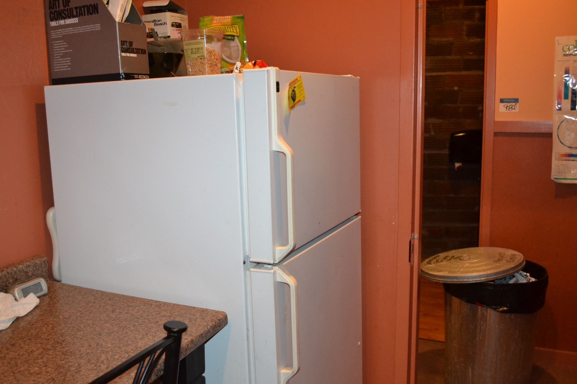Contents of Breakroom: Fridge, Countertop, Table, Chairs & microwave - Image 4 of 4