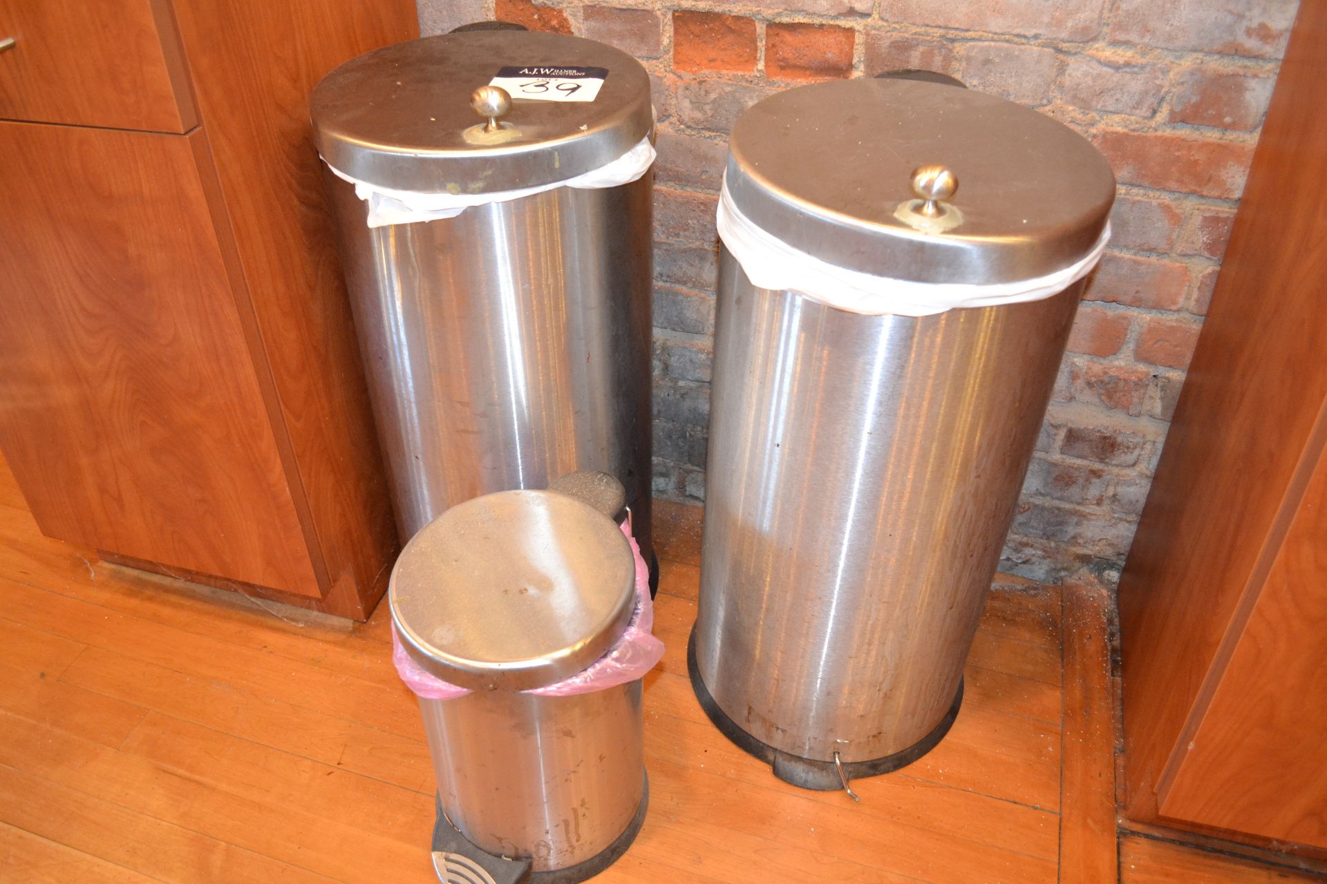 Aluminum Trash Cans