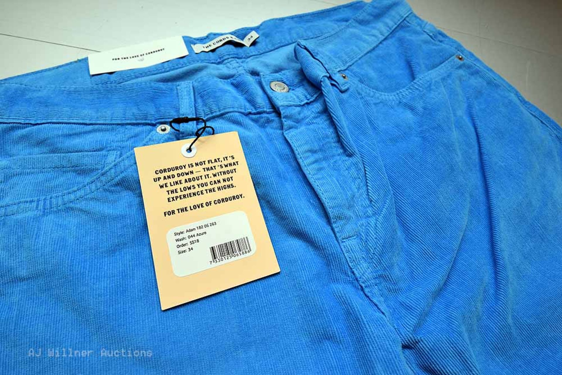 The Cords & Co. "Adam" Style, Men's 5-Pocket Mid-Waist/Classic Fit Shorts,Azure/Silver/Turq/Indigo - Image 7 of 10