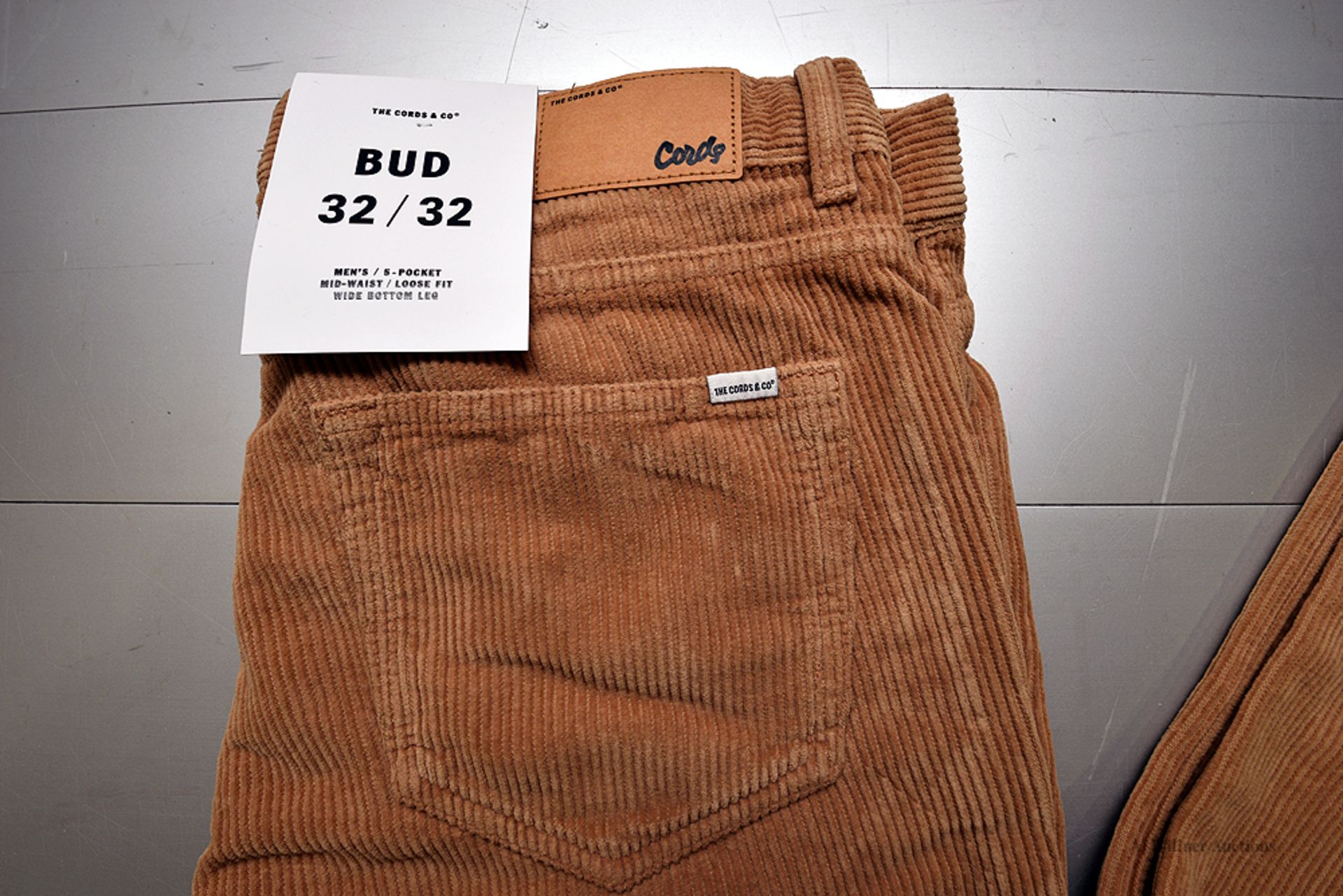 The Cords & Co. "Bud" Style, Men's/5-Pocket/Mid-Waist/Loose Fit/Wide Bottom Leg Pants - Image 2 of 5
