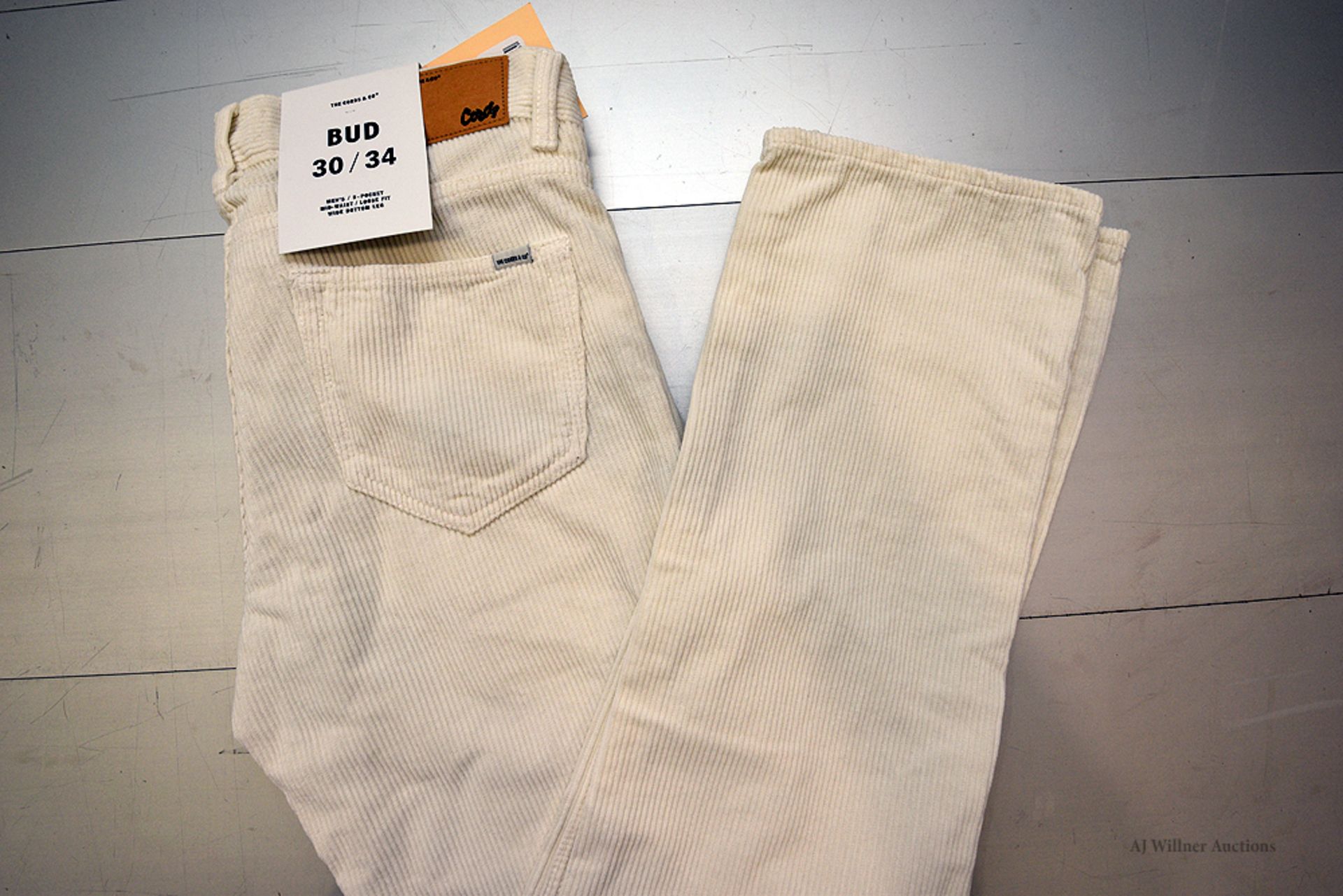 The Cords & Co. "Bud" Style, Men's/ 5-Pocket/ Mid-Waist/ Loose Fit/ Wide Bottom Leg Pants (Ecru) - Image 2 of 4