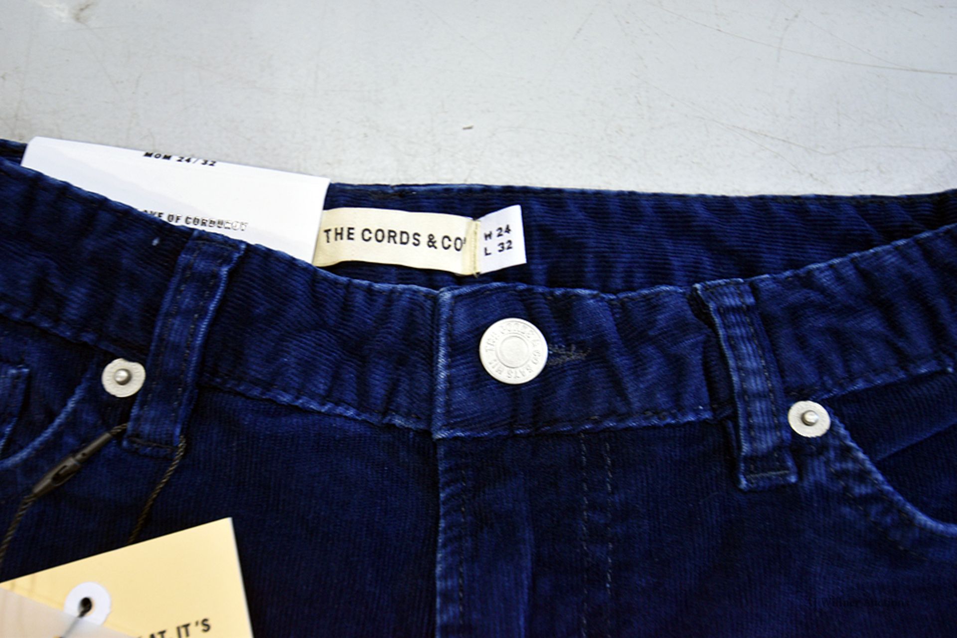 The Cords & Co. "Mom" Women's/ Mid-Waist/ Loose Fit/ Chopped Pants MSRP $160 - Image 5 of 5