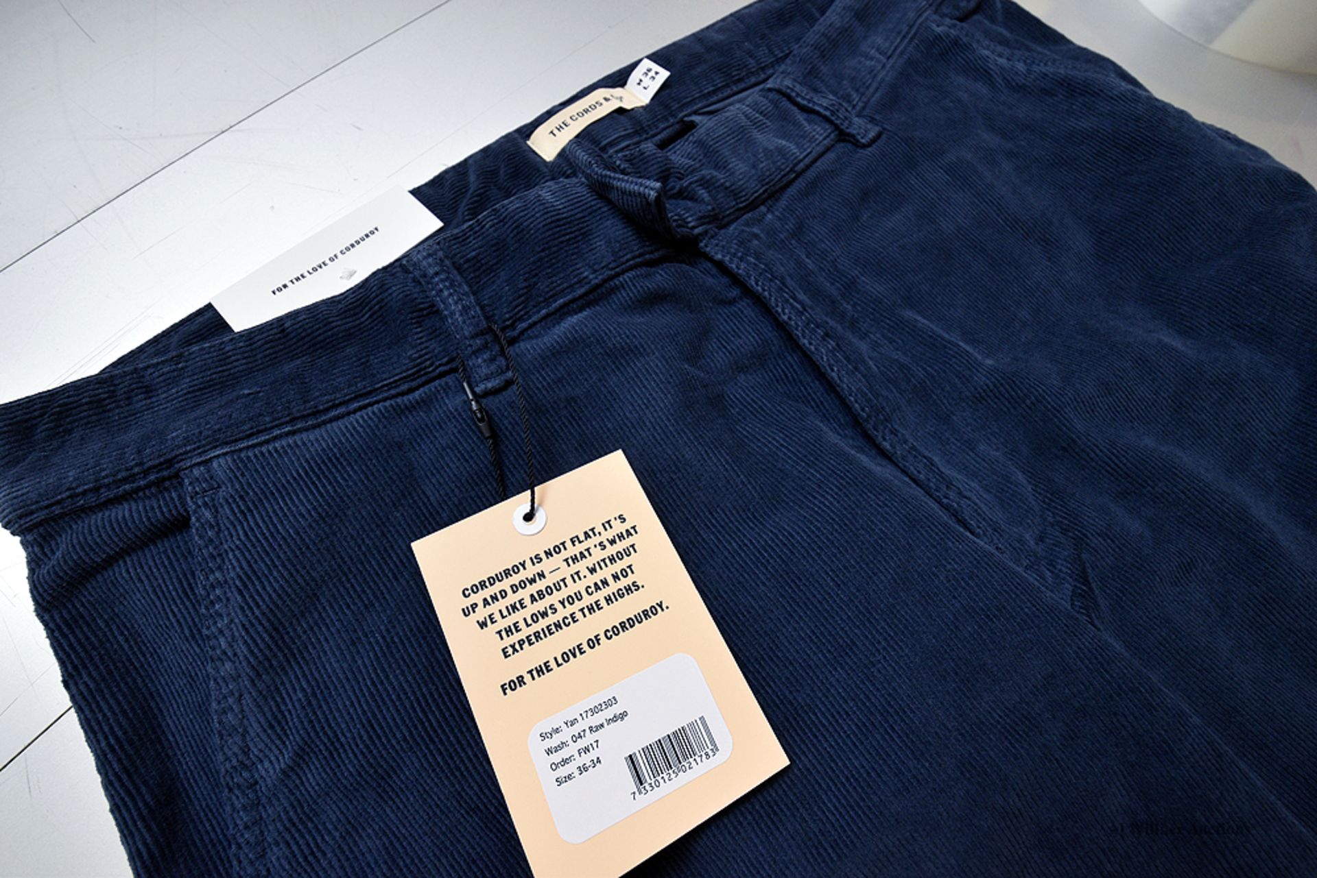 The Cords & Co. "Yan" Mens/Mid-Waist/Straight Fit/Narrow Leg Pants MSRP $160 - Image 5 of 6