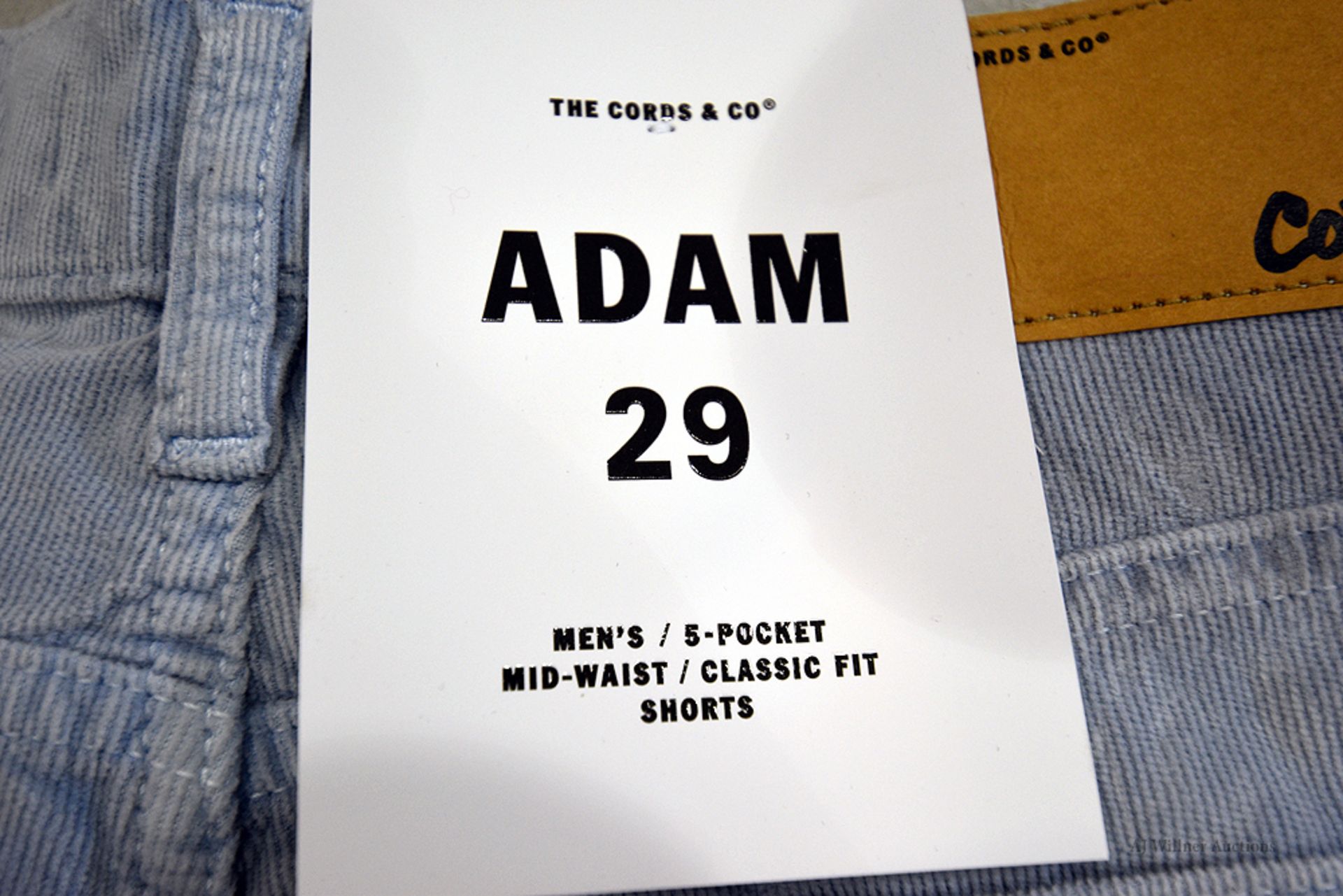 The Cords & Co. "Adam" Style Men's/ 5-Pocket/ Mid-Waist/ Classic Fit/ Shorts (Denim Blue) - Image 3 of 4