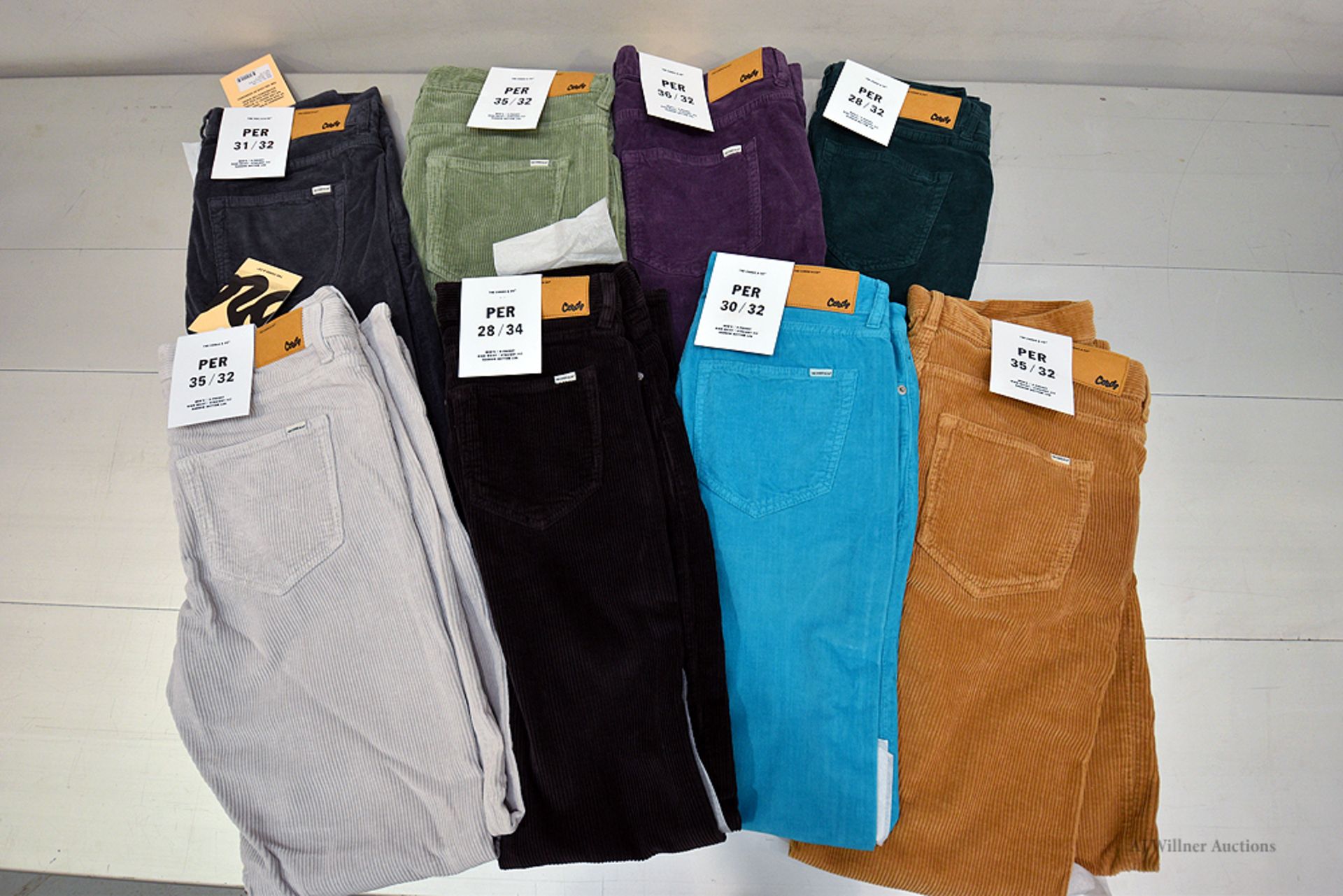 The Cords & Co. "Per" Style, Men's/5-Pocket/High-Waist/ Straight Fit/ Narrow Bottom Leg