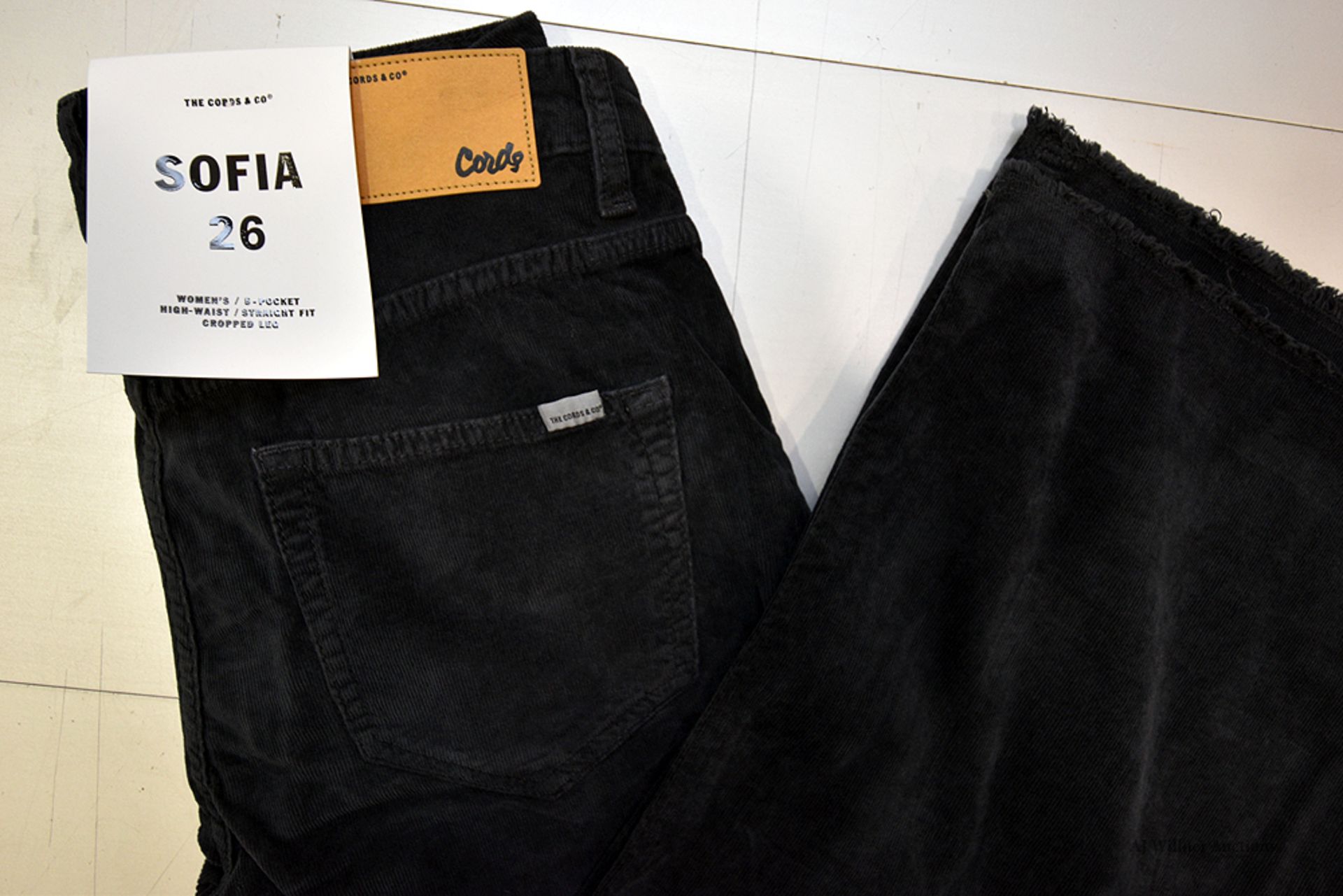The Cords & Co. "Sofia" Style, Women's/ 5-Pocket/High-Waist/ Straight Fit/ Cropped Leg Pants(Black) - Image 2 of 3