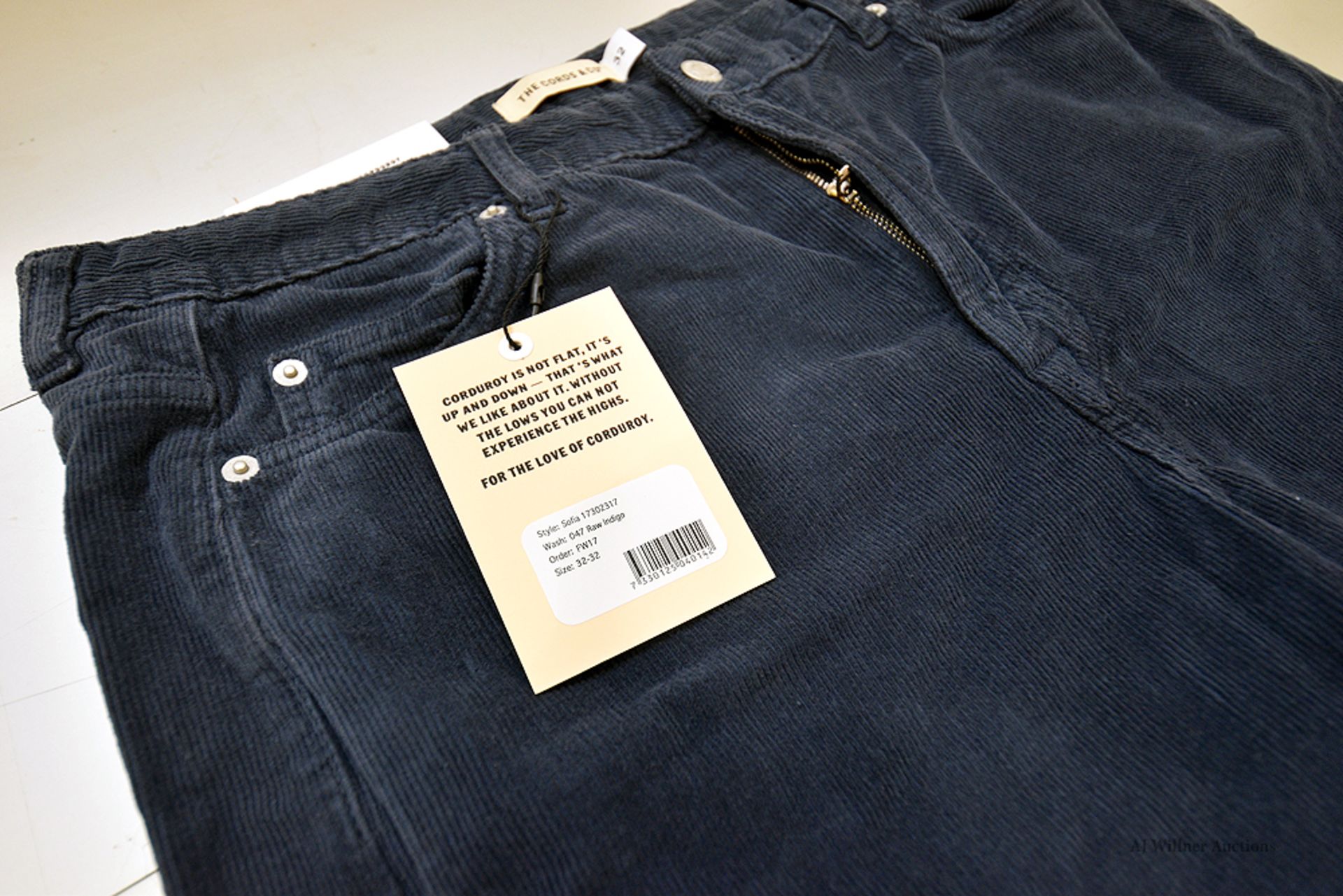 The Cords & Co. "Sofia" Style, Womens/ 5-Pocket/High-Waist/ Straight Fit/ Cropped Leg Pants( Indigo) - Image 3 of 3