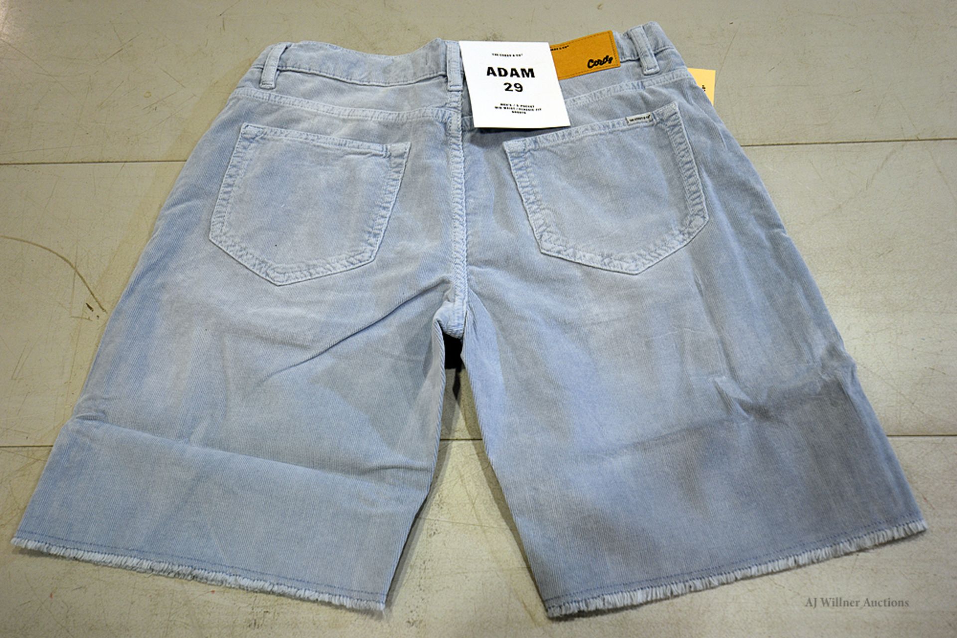 The Cords & Co. "Adam" Style Men's/ 5-Pocket/ Mid-Waist/ Classic Fit/ Shorts (Denim Blue) - Image 2 of 4