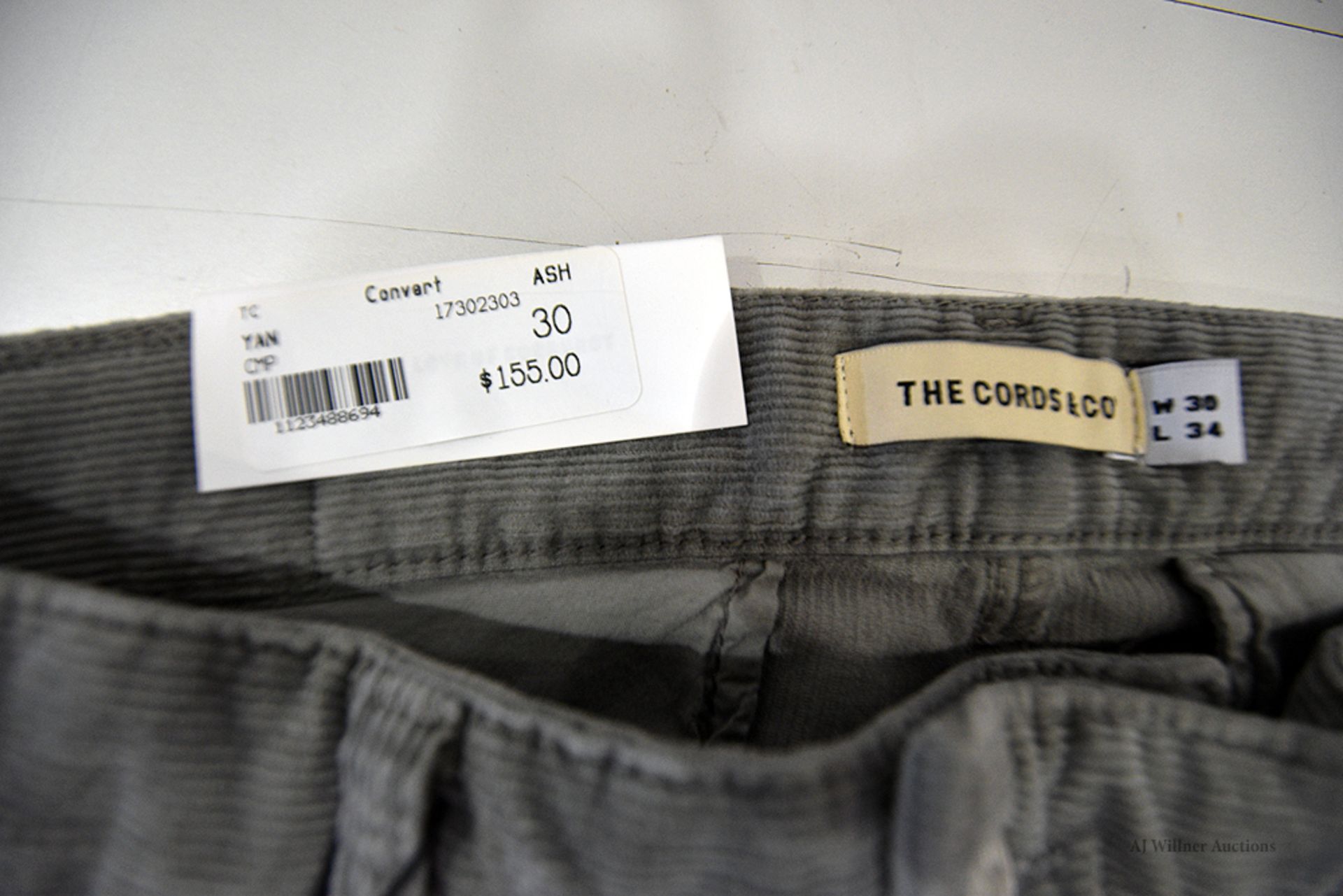 The Cords & Co. "Yan" Mens/Mid-Waist/Straight Fit/Narrow Leg Pants MSRP $150 - Image 4 of 6