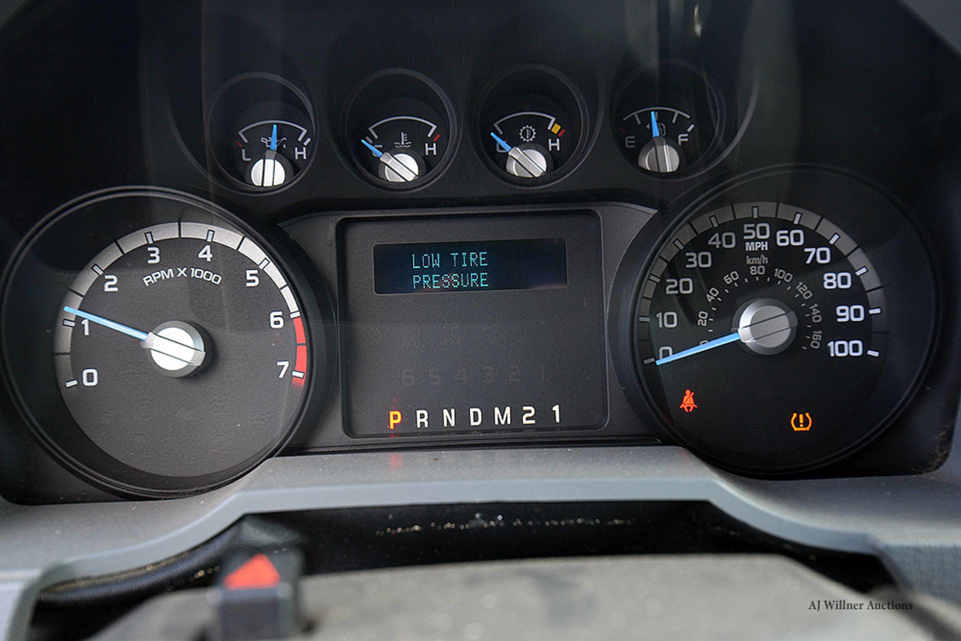 2012 Ford F-250 Super Duty Super Cab Utility Truck 92,764 Miles w/ Auto Trans and 6.2L V8 - Image 6 of 7