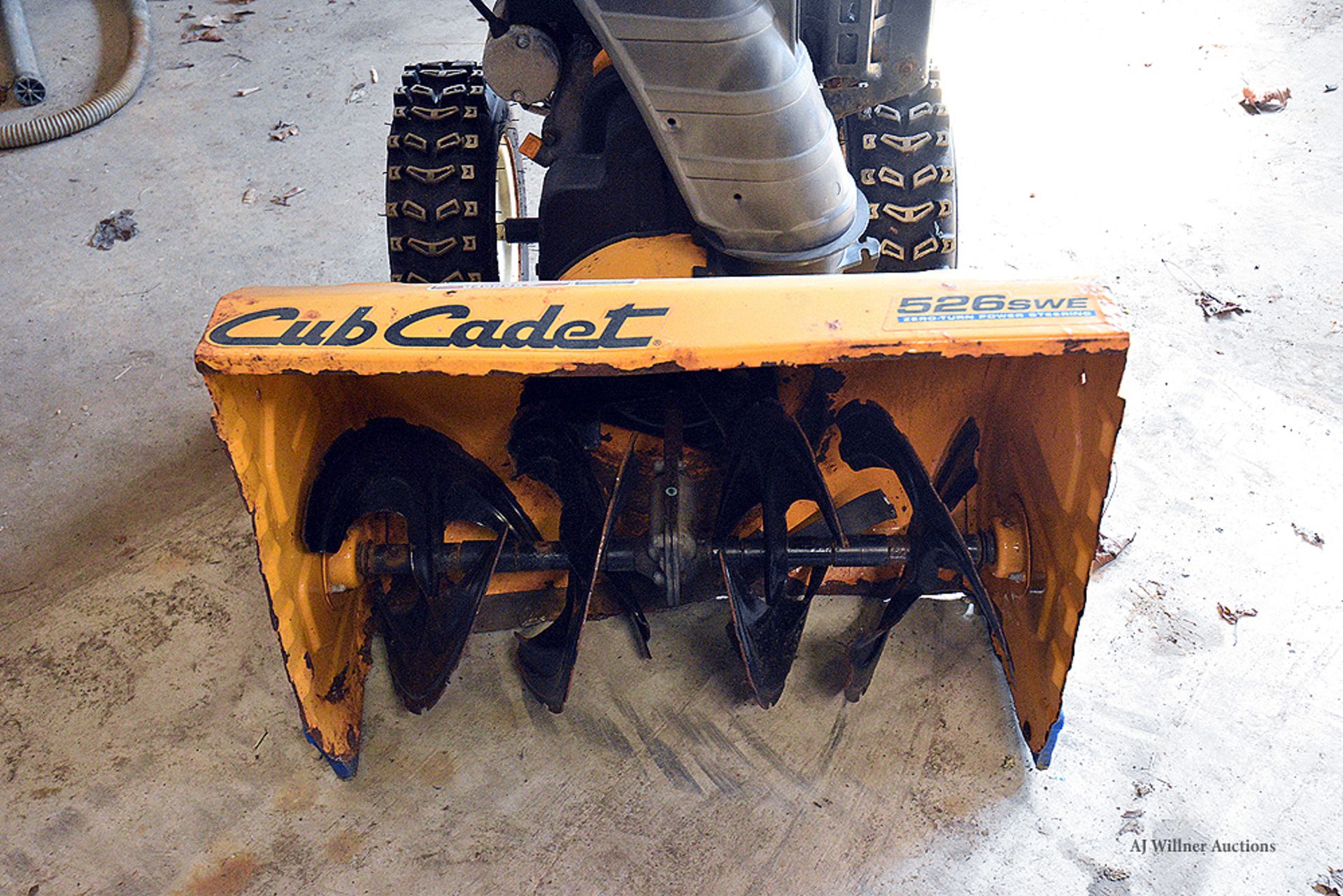 Club Cadet 526SWE Snow Blower - Image 5 of 5