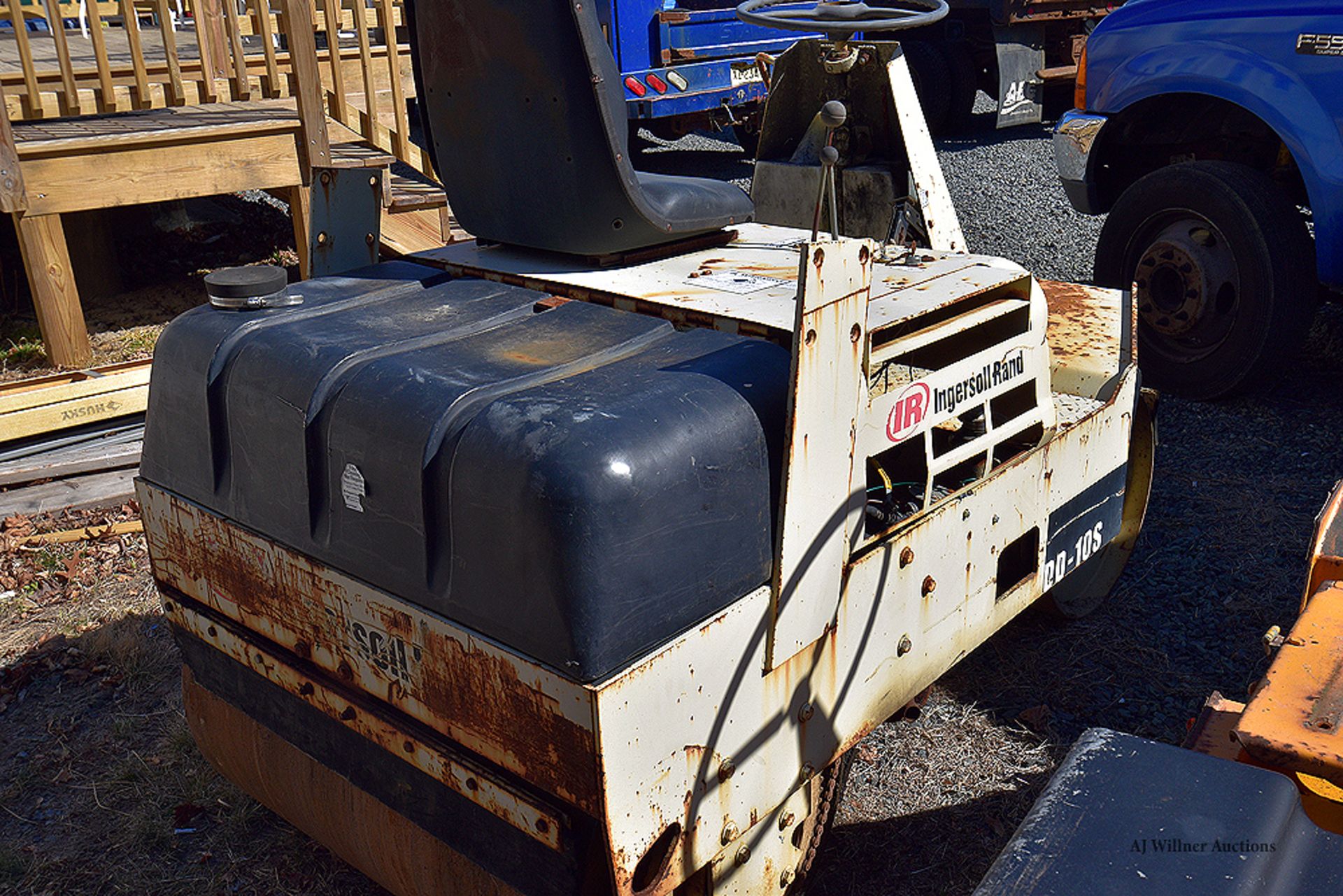 Ingersoll Rand Model DD-10S Vibratory Smooth Drum Roller S/N 010038 - Image 2 of 5