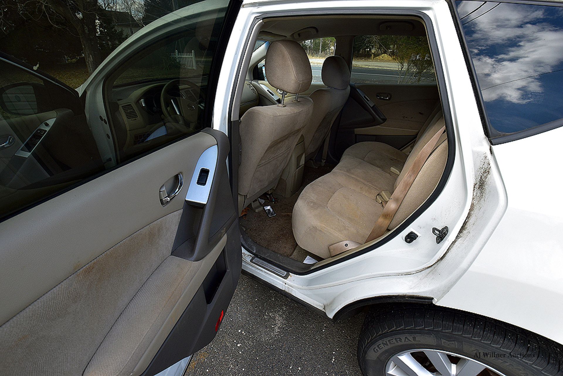 2011 Nissan Murano S 4-Door SUV 152,170 Miles - Image 5 of 12