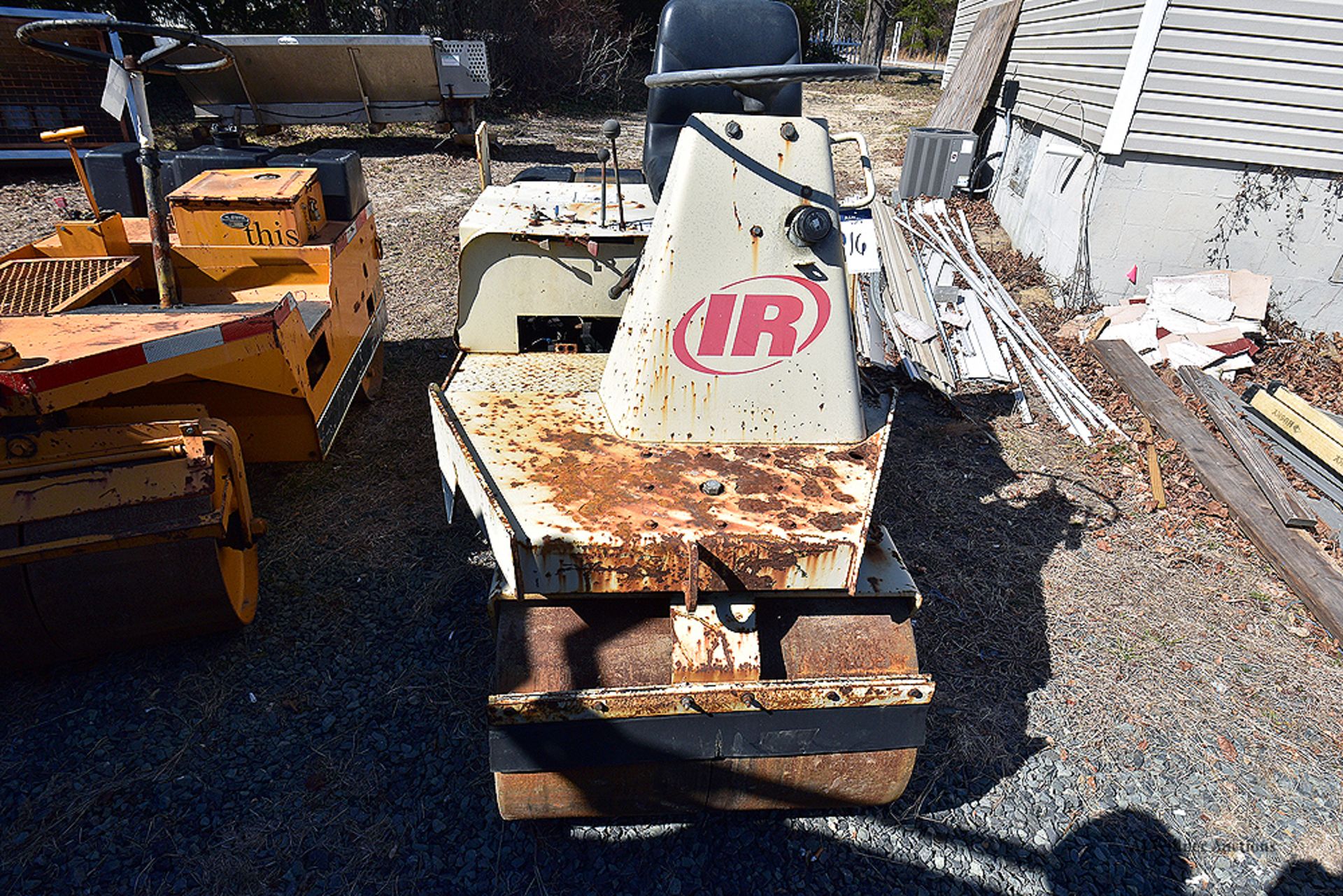 Ingersoll Rand Model DD-10S Vibratory Smooth Drum Roller S/N 010038 - Image 4 of 5