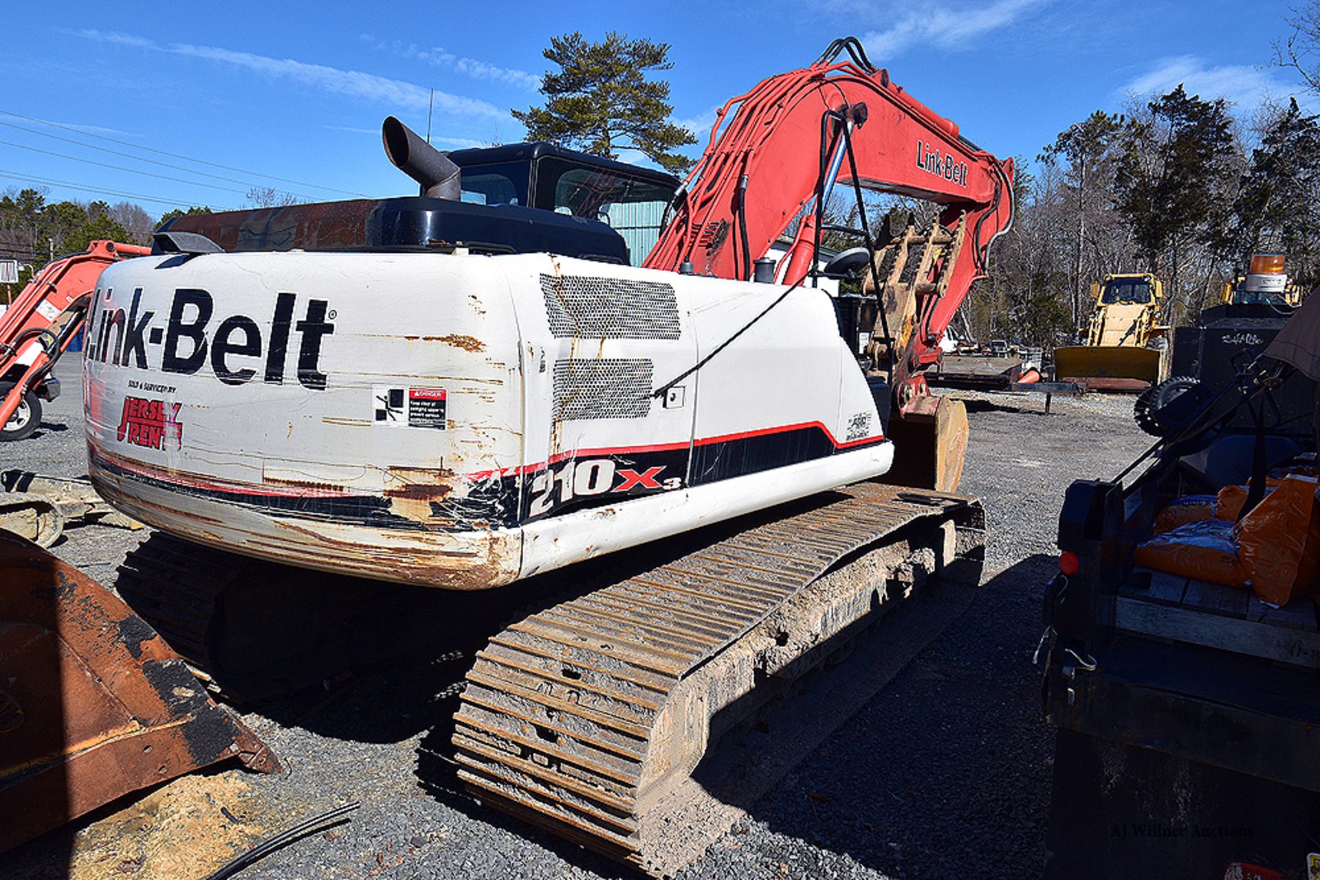 2012 Link-Belt Model 210X3 Crawler Hydraulic Excavator S/N EHDK#-651 2,817 Hours Indicated - Image 2 of 7