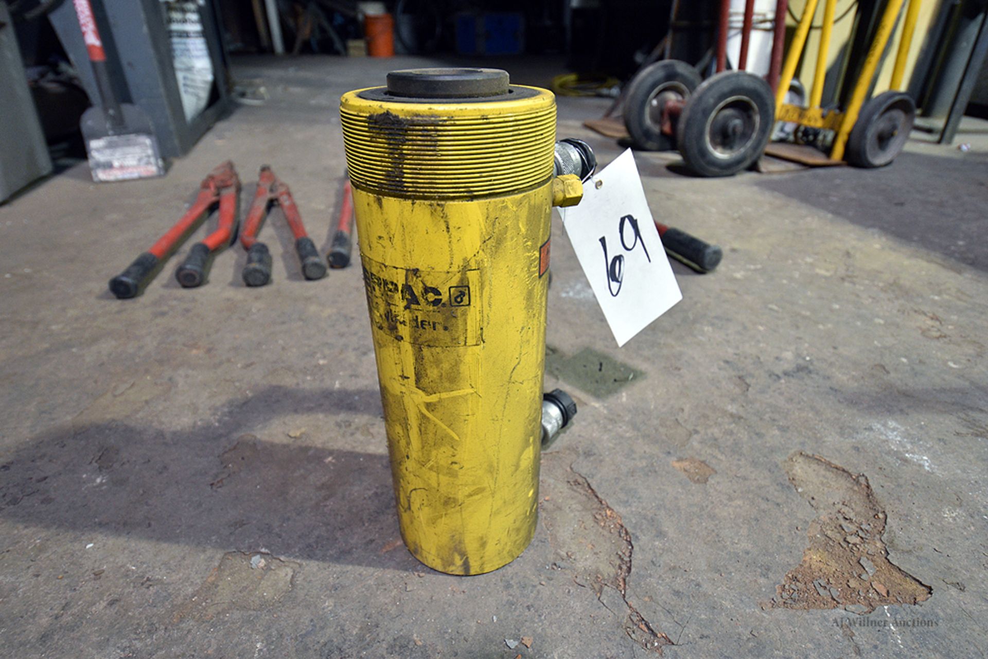 Enerpac Lift Cylinder