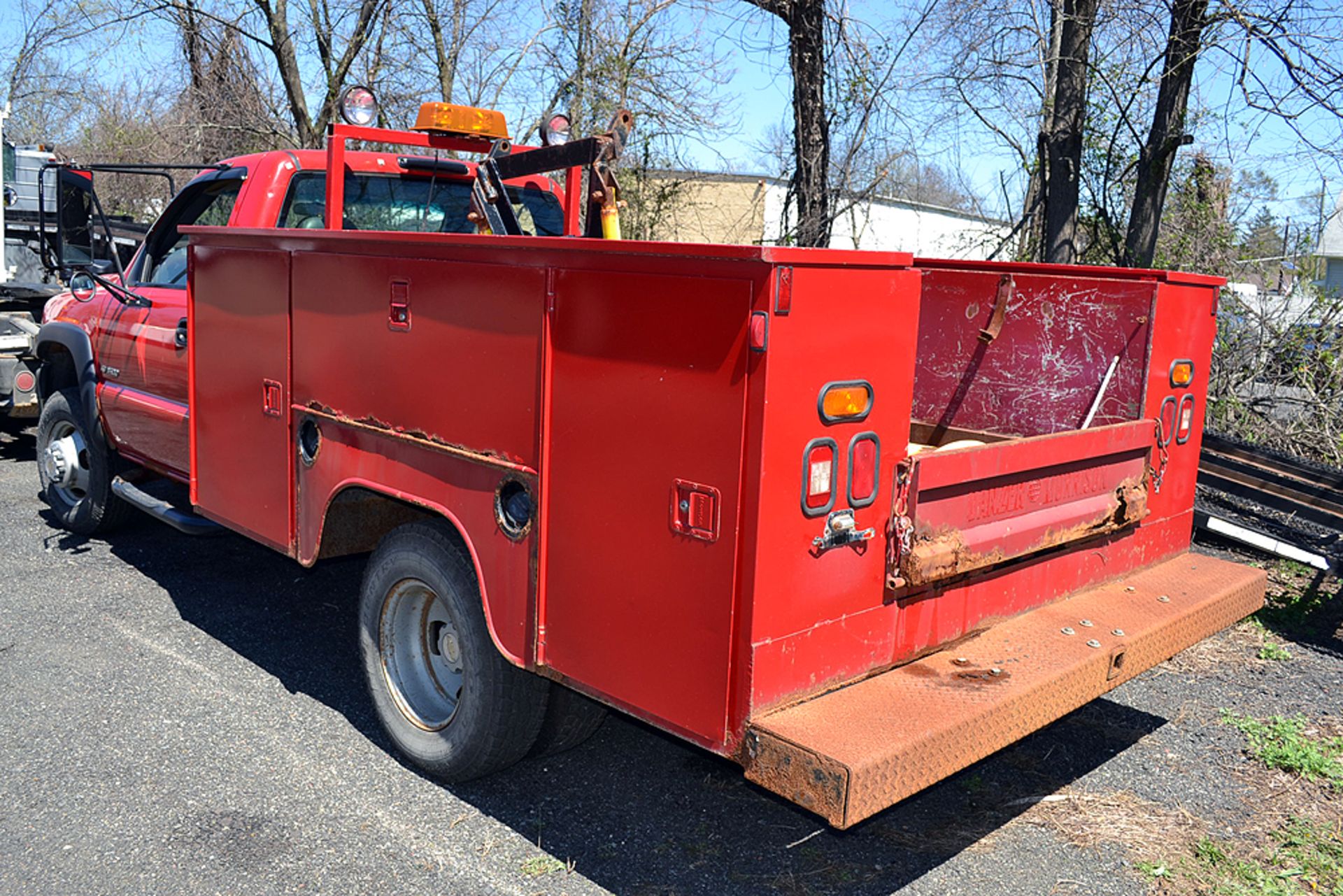 2002 Chevrolet 3500 Utility Body Service Truck - Image 6 of 9