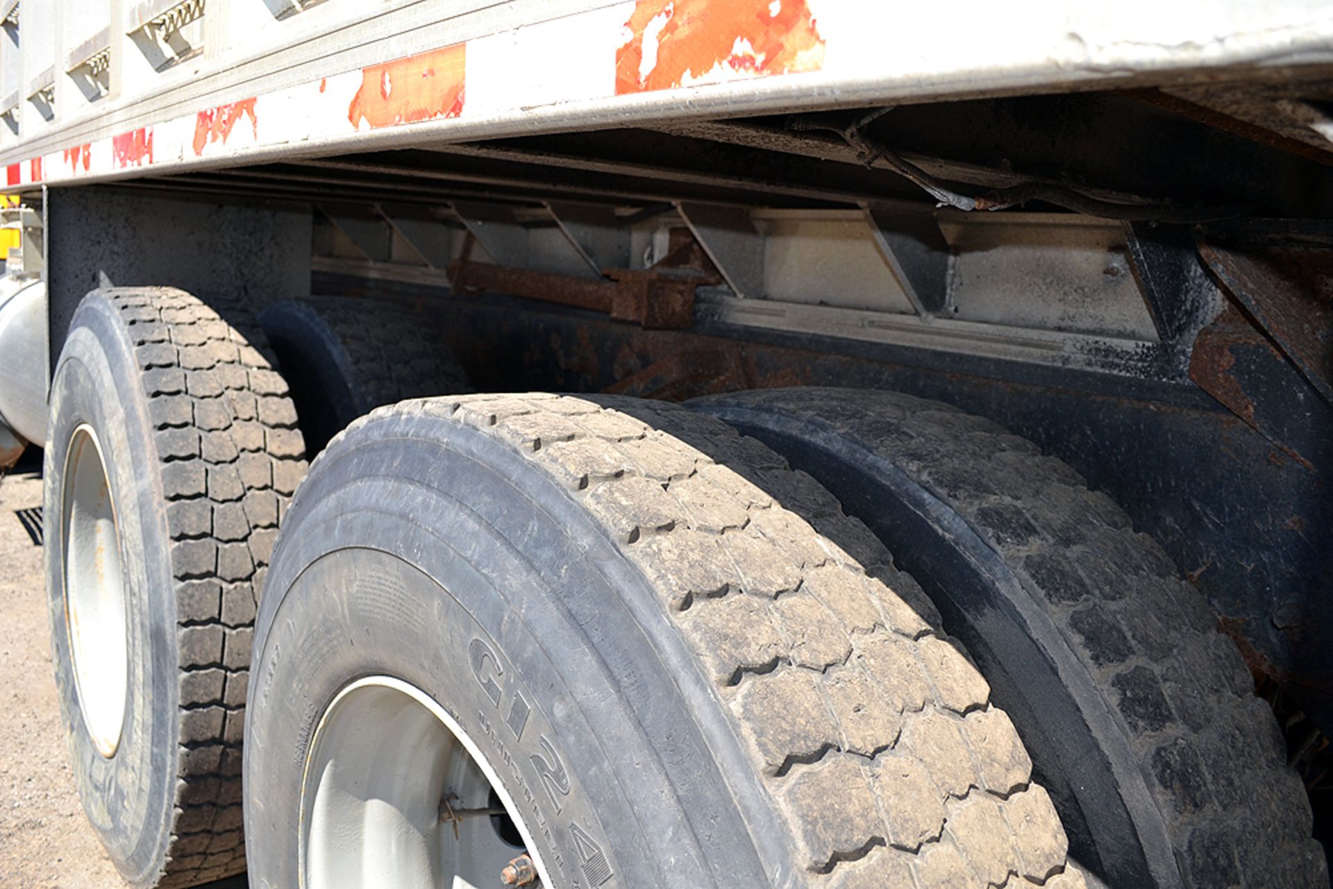 2003 Mack RD 688S Tandem Axle, Dump Truck - Image 10 of 19