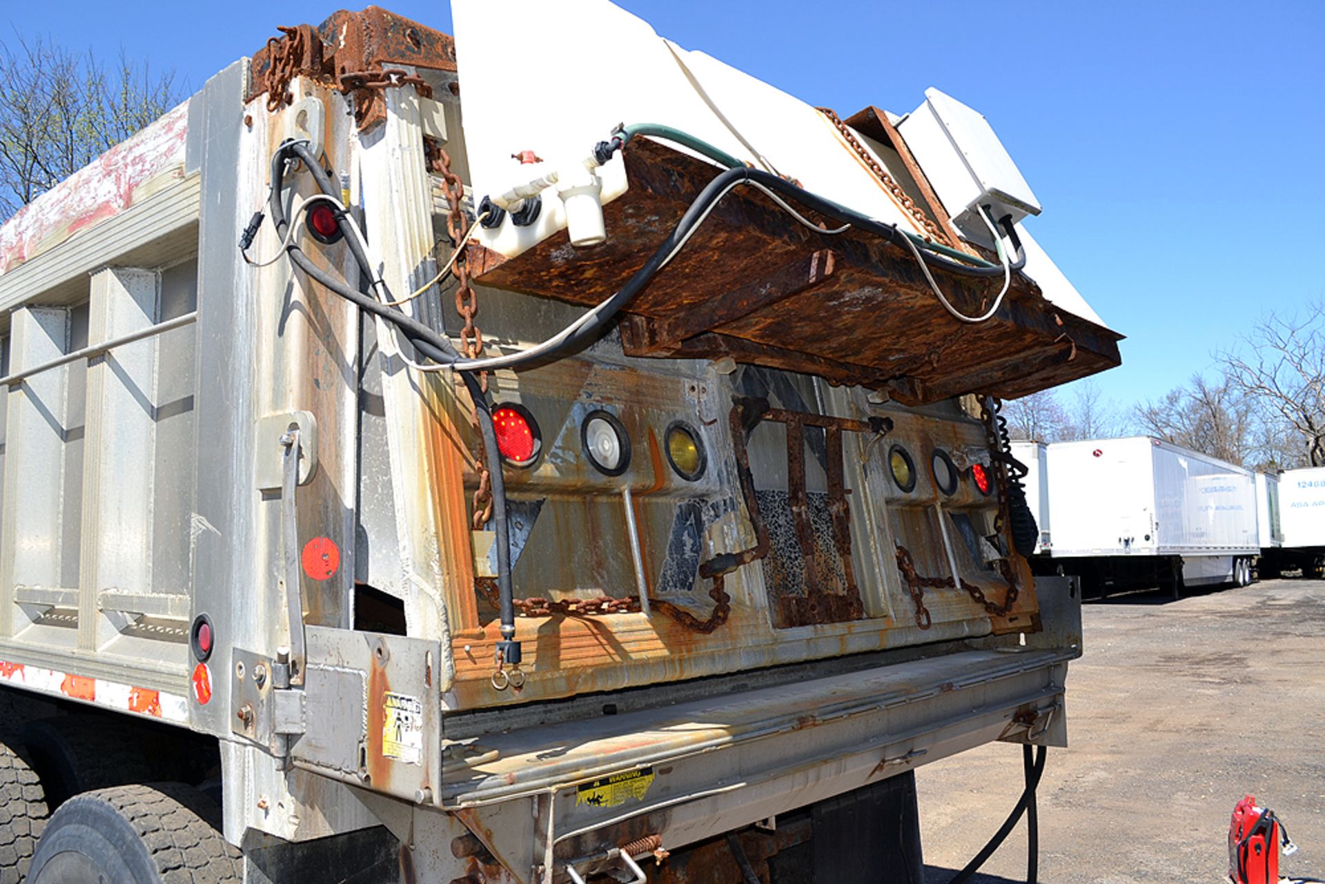 2003 Mack RD 688S Tandem Axle, Dump Truck - Image 3 of 19