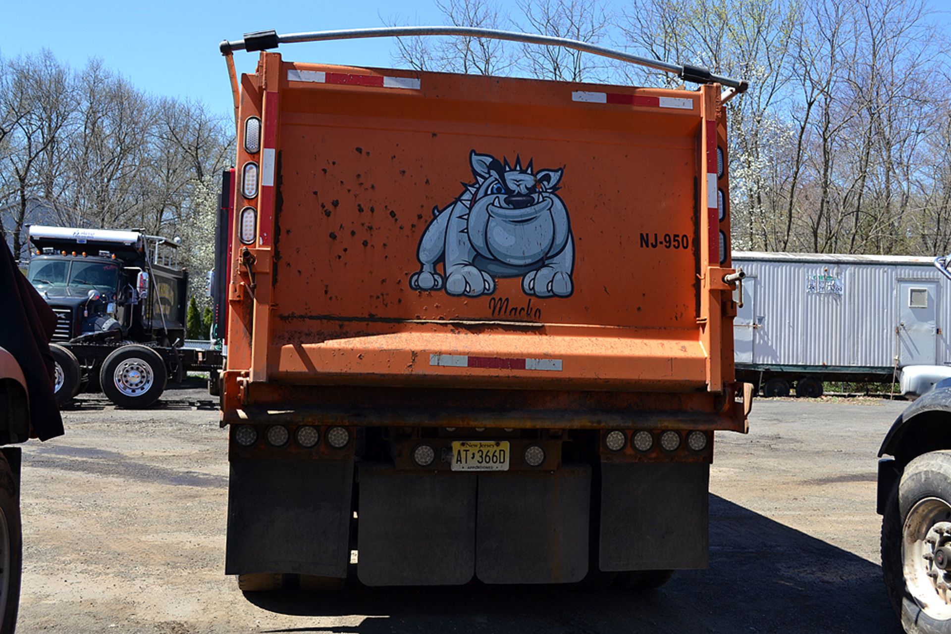 2017 Peterbilt 567 Standard Cab Tri-Axle, Dump Truck - Image 3 of 18