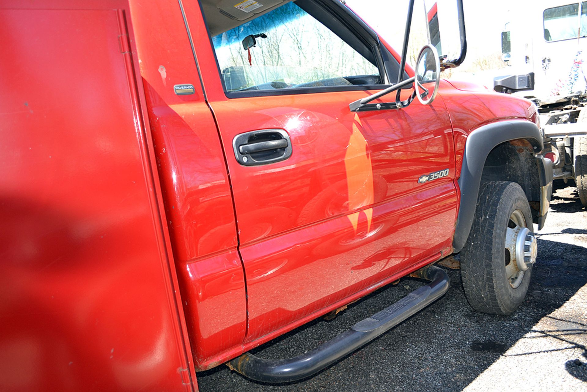 2002 Chevrolet 3500 Utility Body Service Truck - Image 3 of 9