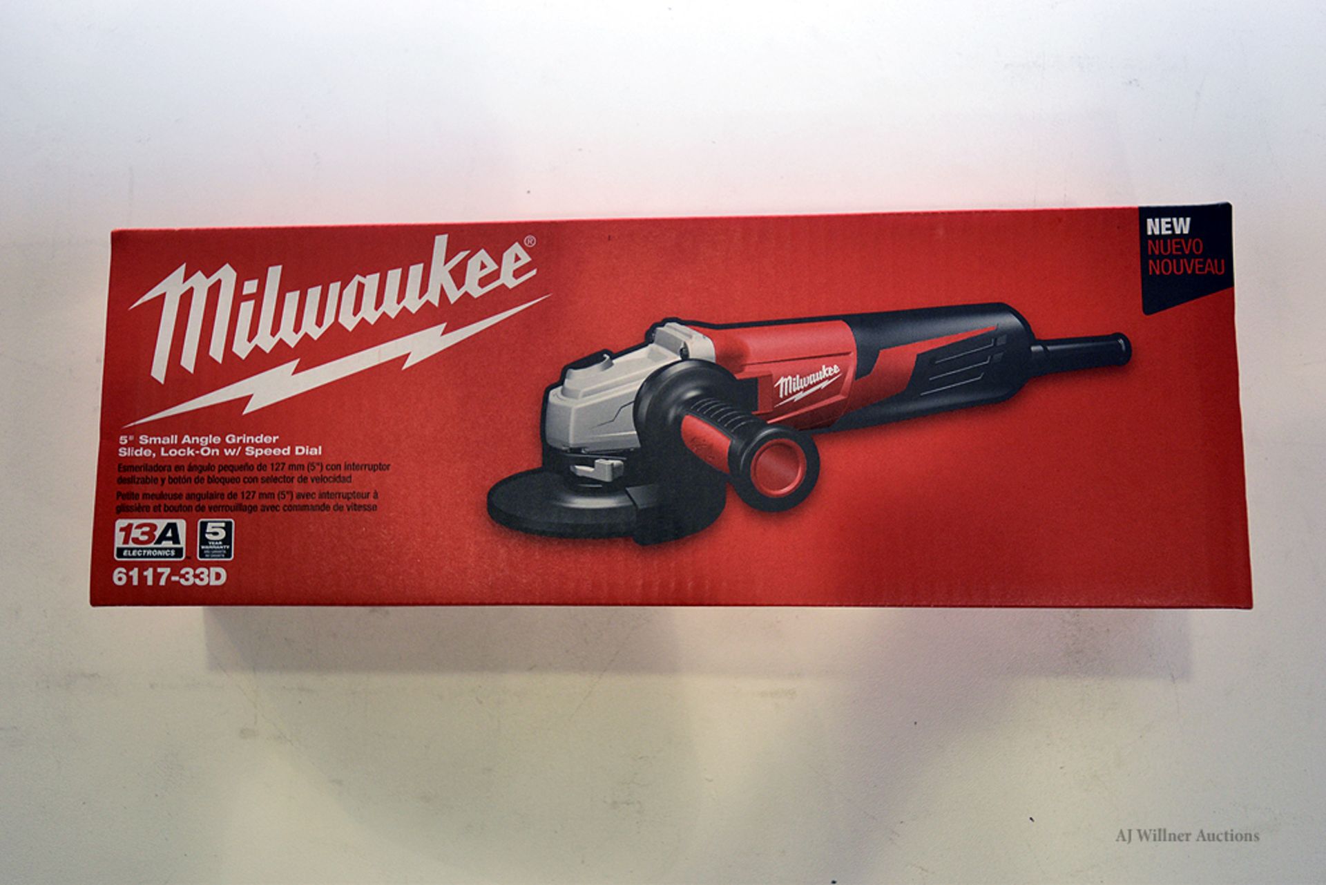 Milwaukee, Angle Grinder, Model 6117-33D