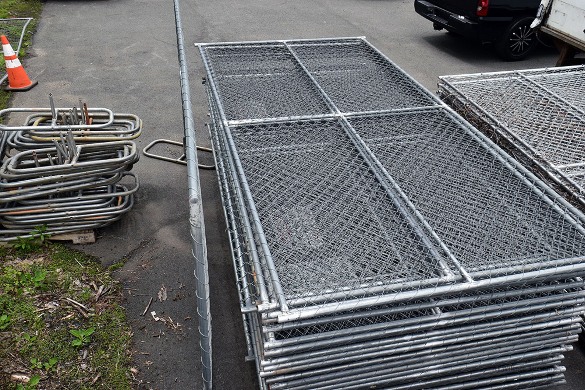 Sections of Temporary Fencing - Image 6 of 6