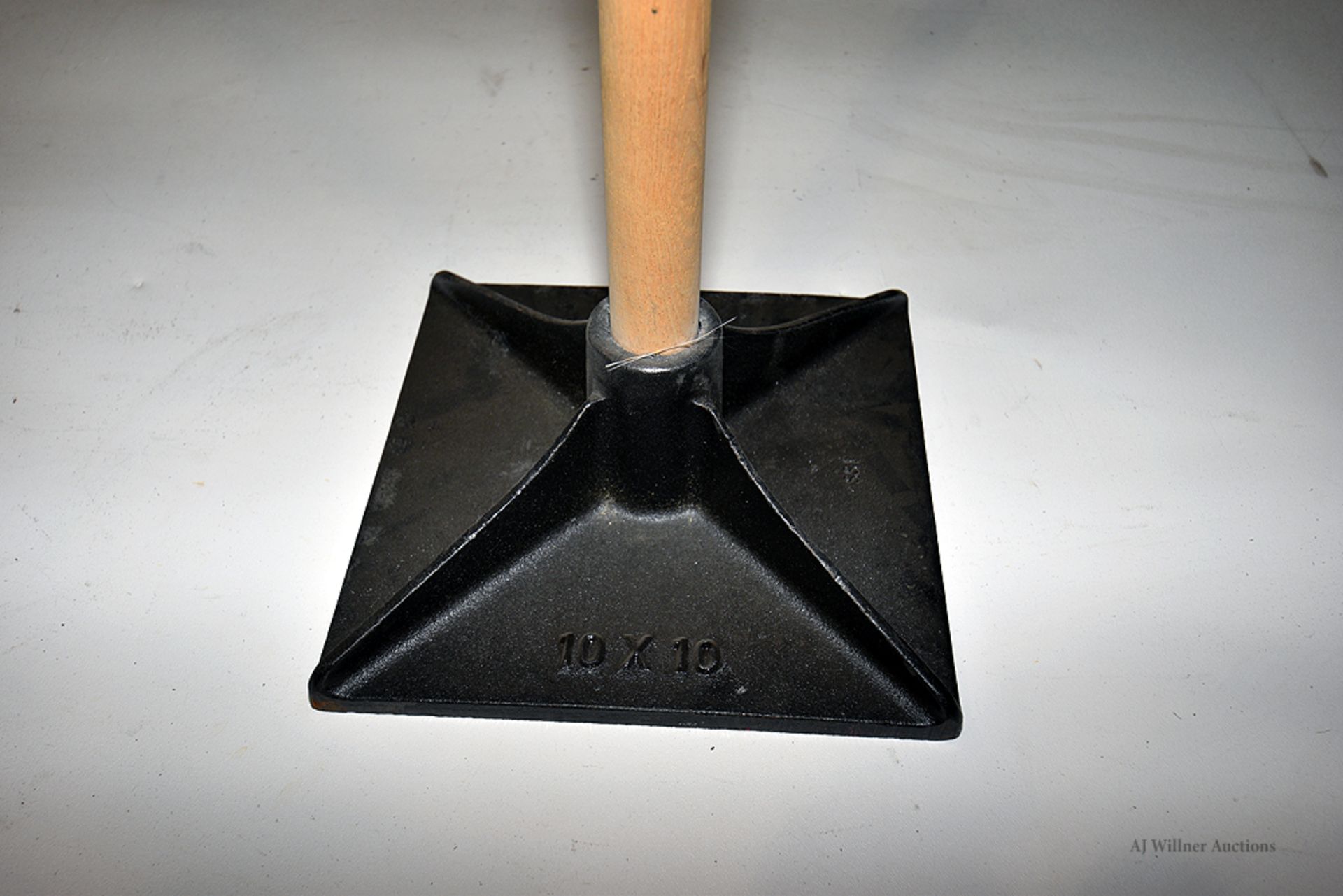 Ludell 10"x10" Tamper w/Wood Handle - Image 2 of 2