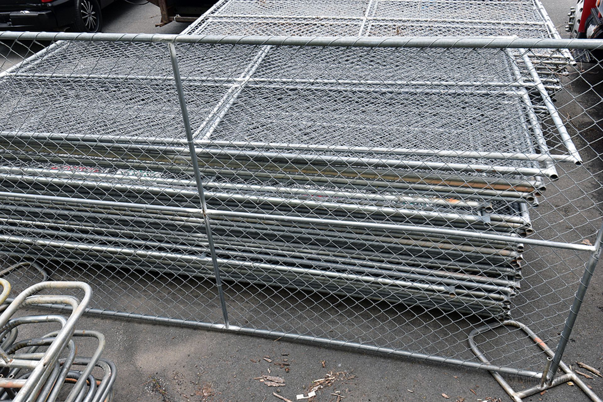 Sections of Temporary Fencing - Image 4 of 6